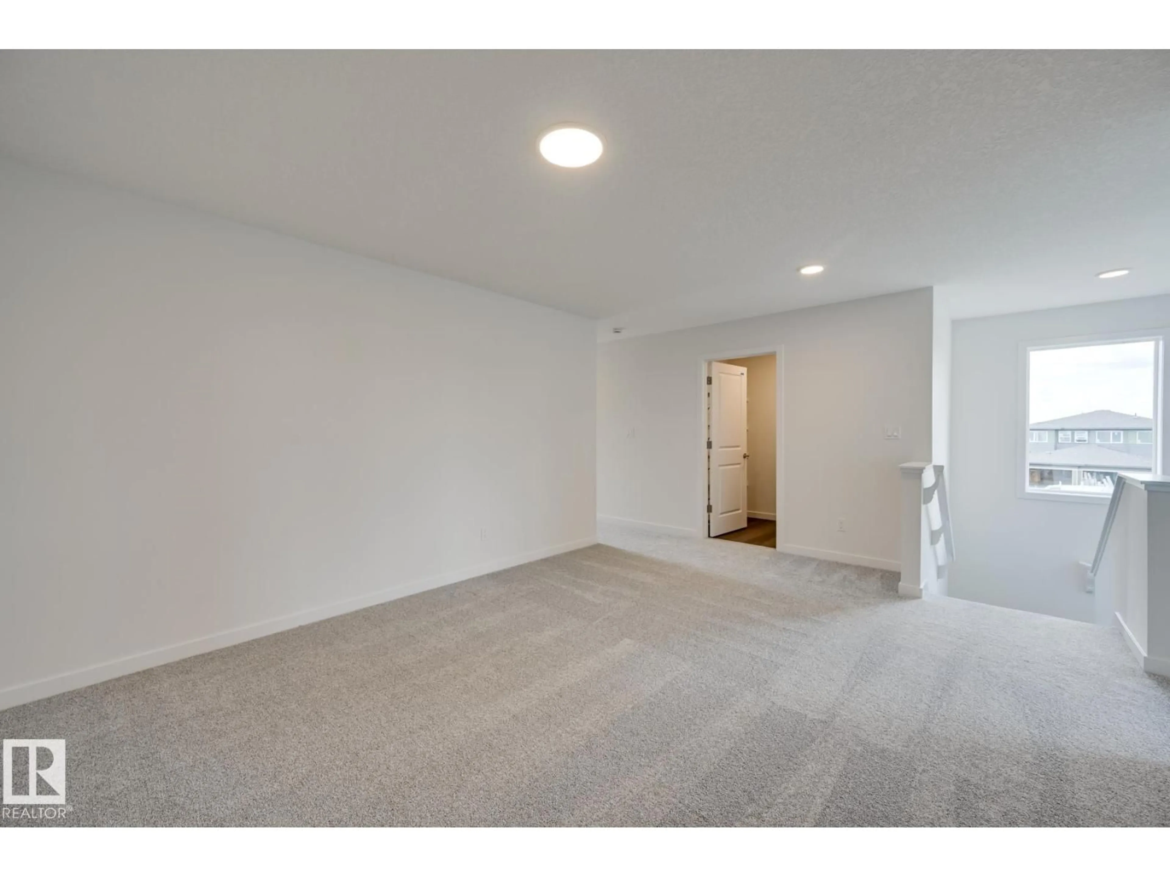 A pic of a room for 9106 ELVES LO, Edmonton Alberta T6M3G2