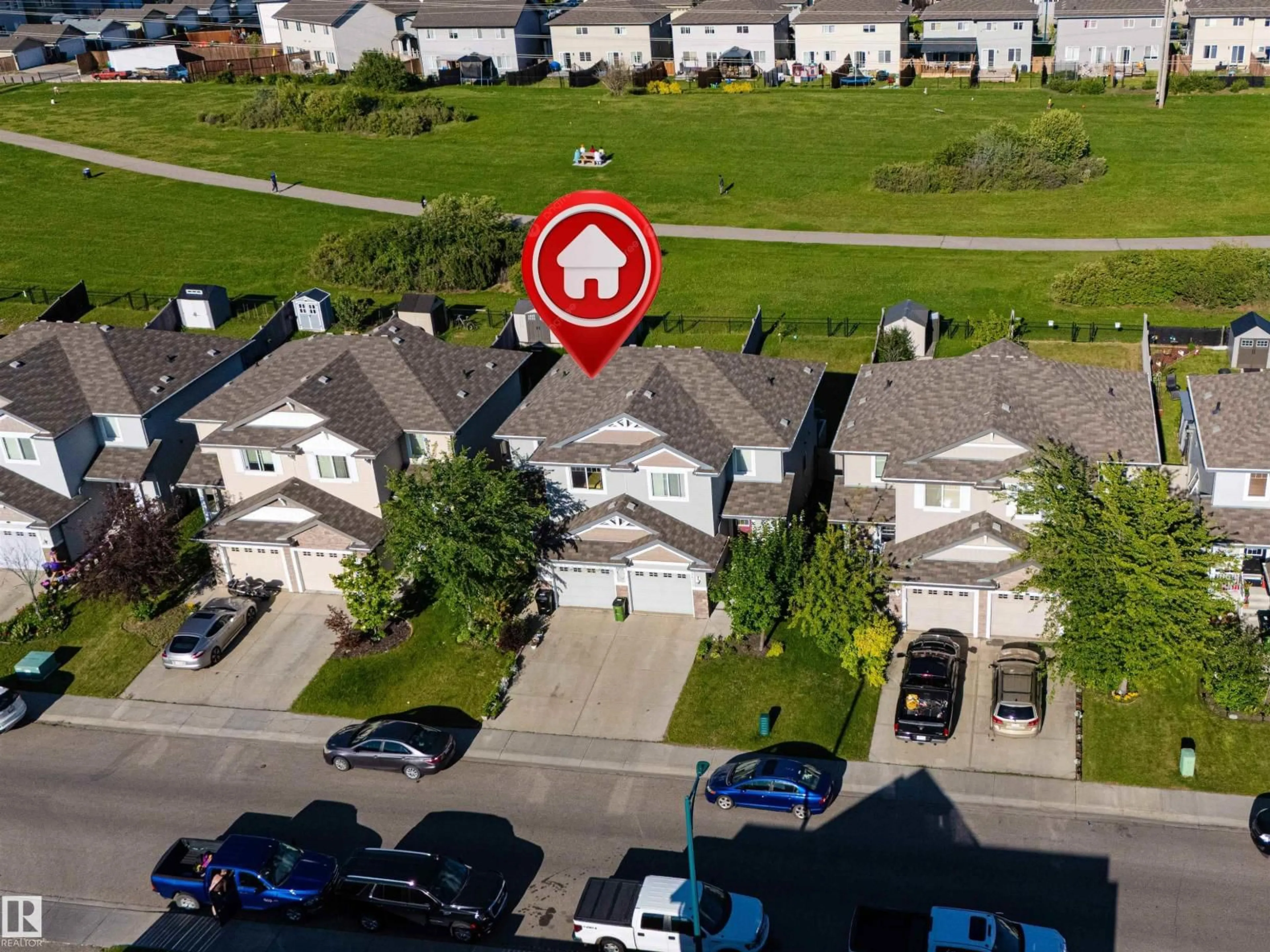 A pic from outside/outdoor area/front of a property/back of a property/a pic from drone, street for 1841 28 ST, Edmonton Alberta T6T0N8