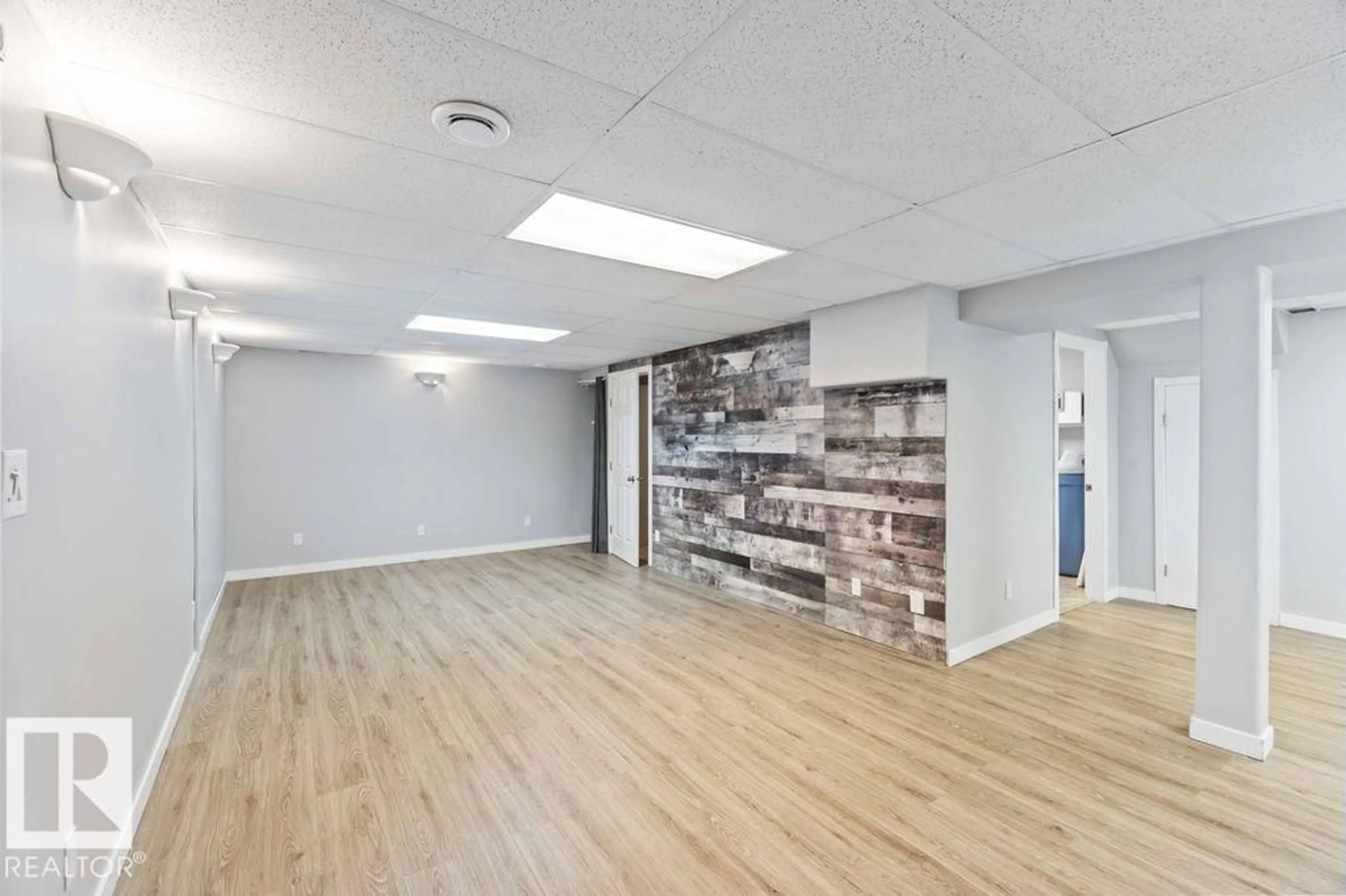 A pic of a room for 6420 146 AV, Edmonton Alberta T5A1T3