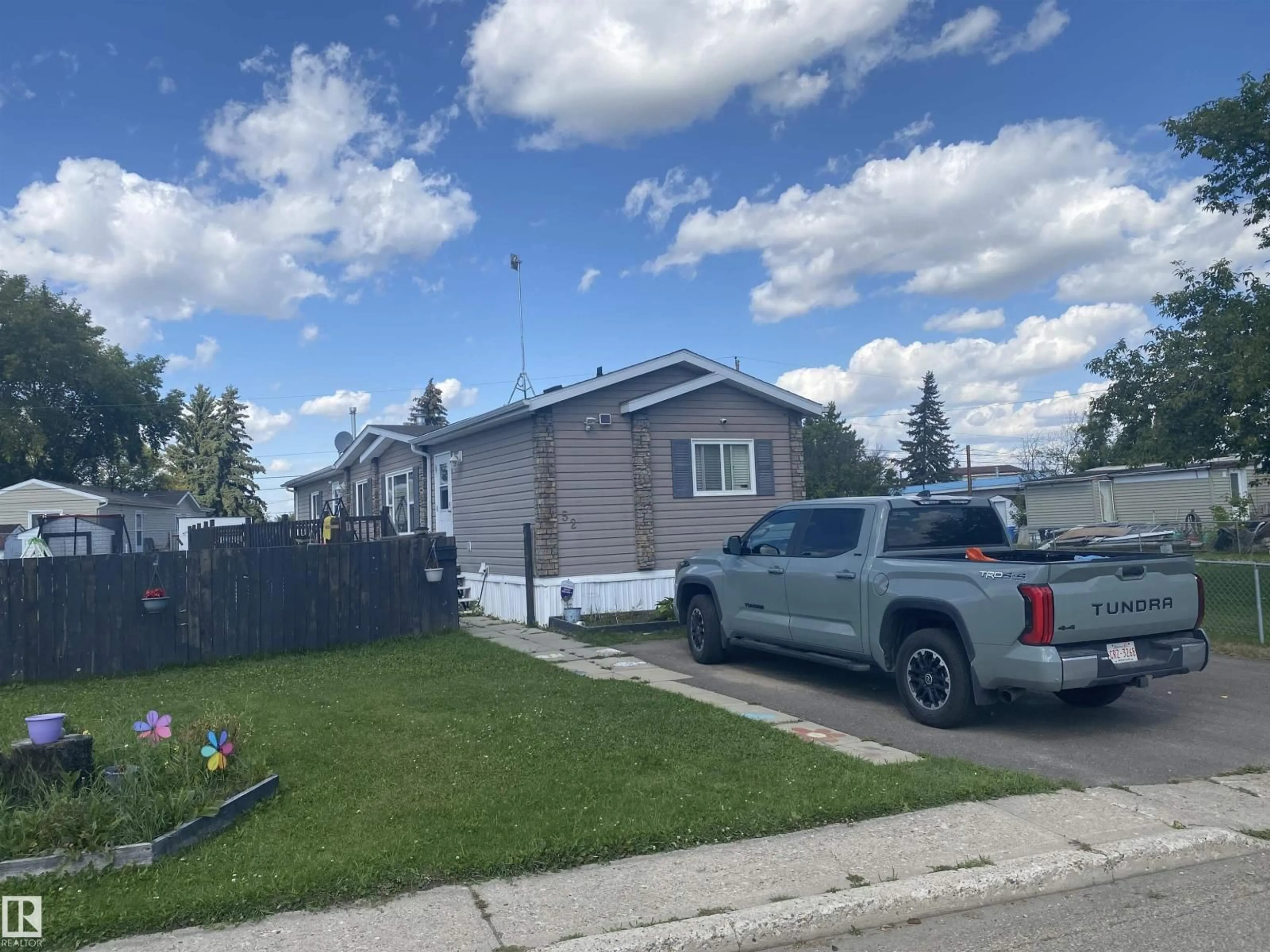Unknown for 52 - 4204 47 ST, Wetaskiwin Alberta T9A2H5