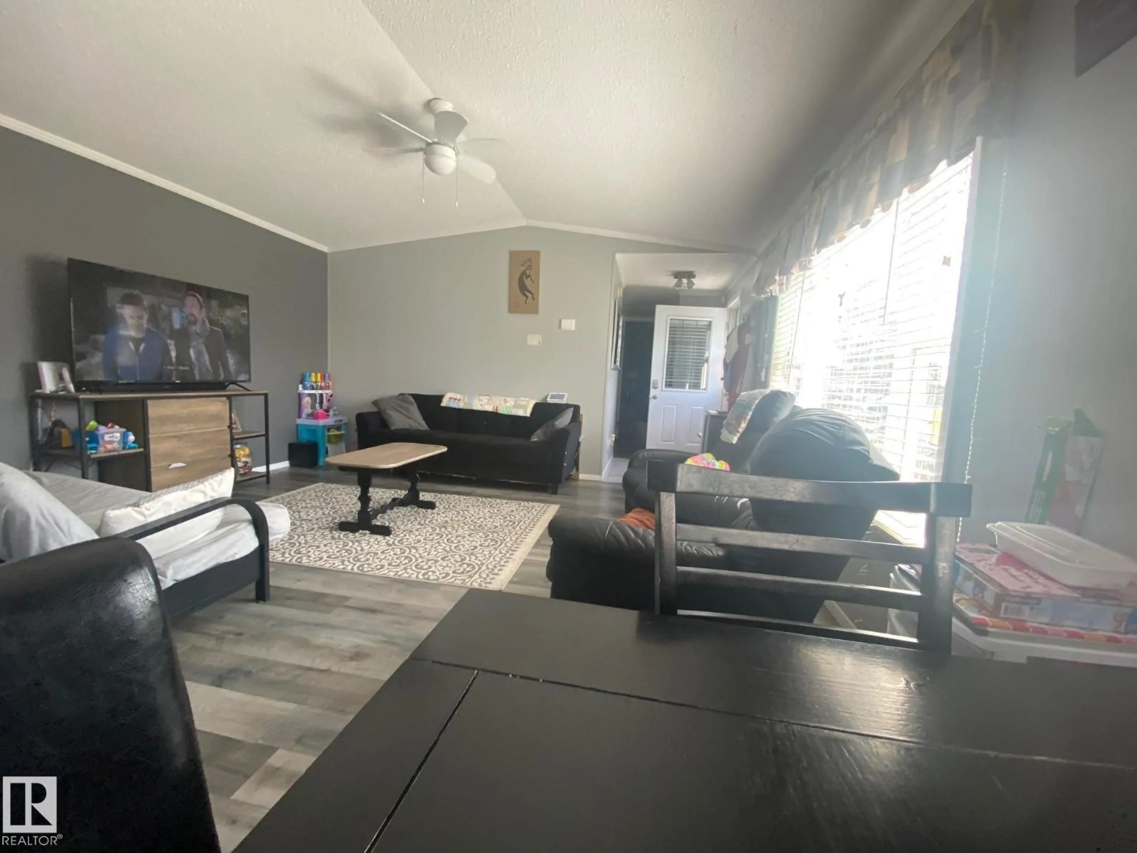 A pic of a room for 52 - 4204 47 ST, Wetaskiwin Alberta T9A2H5