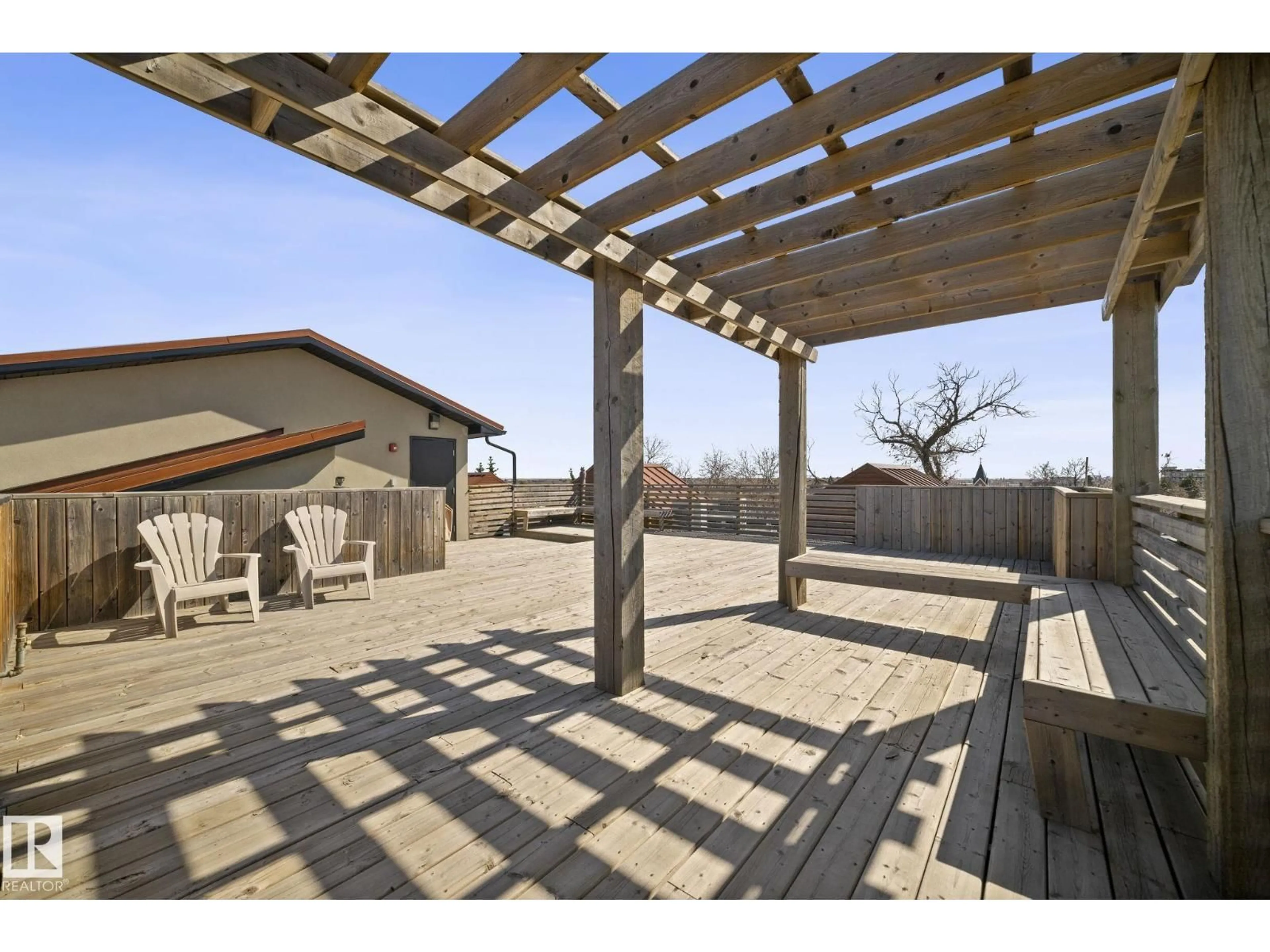 Patio, street for #102 - 10006 83 AVE, Edmonton Alberta T6E2C2