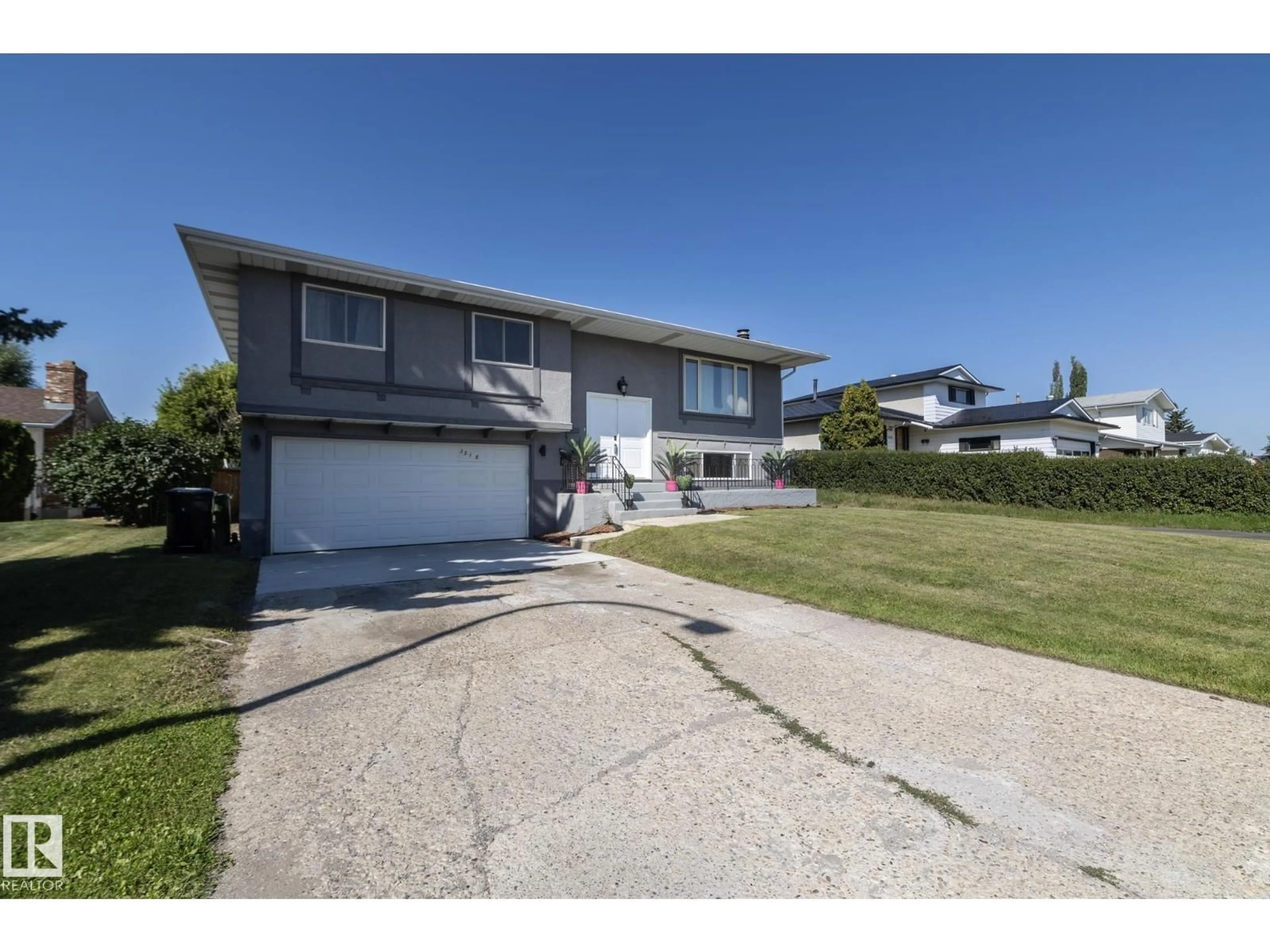 A pic from outside/outdoor area/front of a property/back of a property/a pic from drone, street for NW - 3516 107 ST, Edmonton Alberta T6J1B1