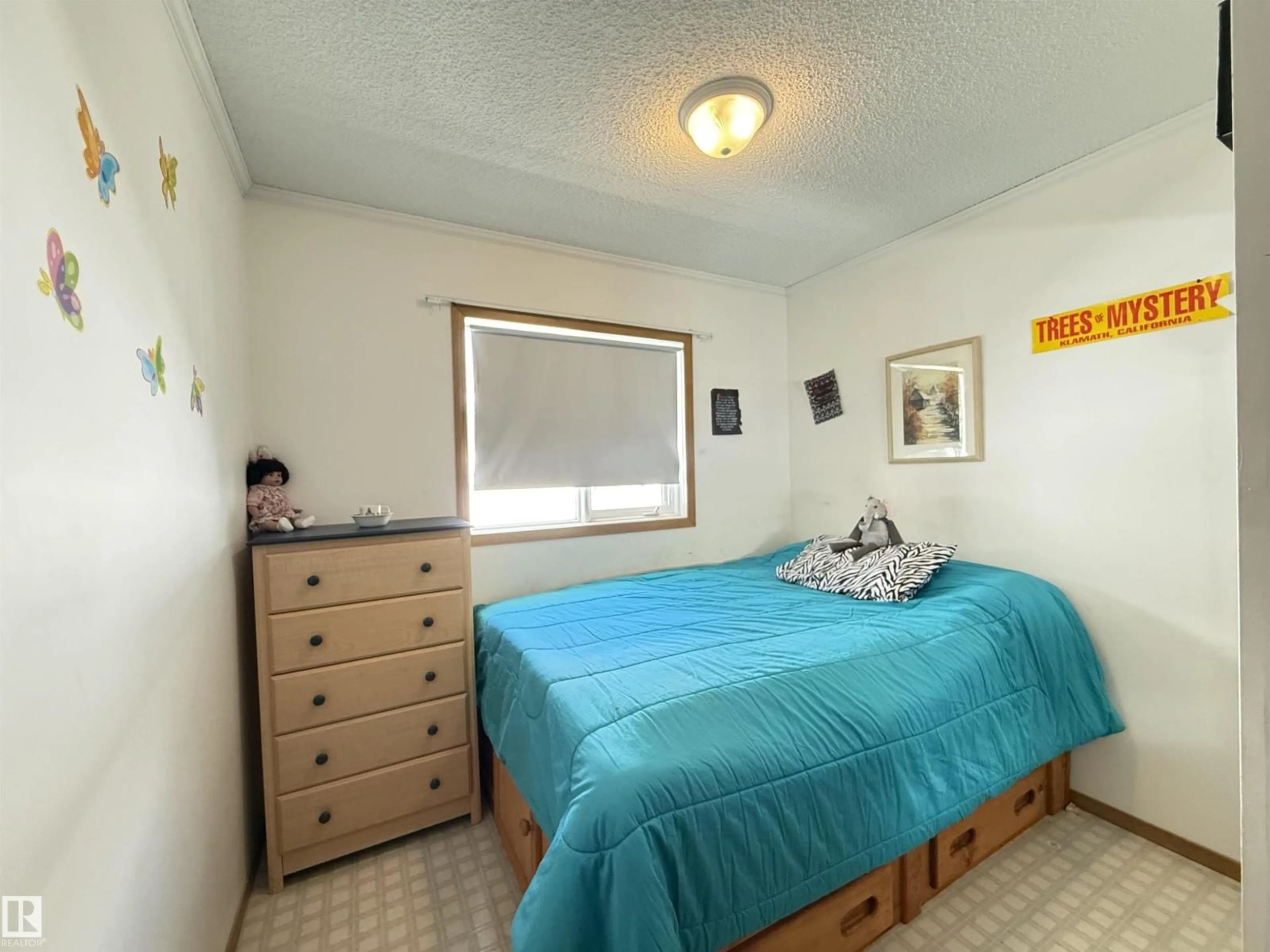 A pic of a room for 5517 52 ST, Wabamun Alberta T0E2K0