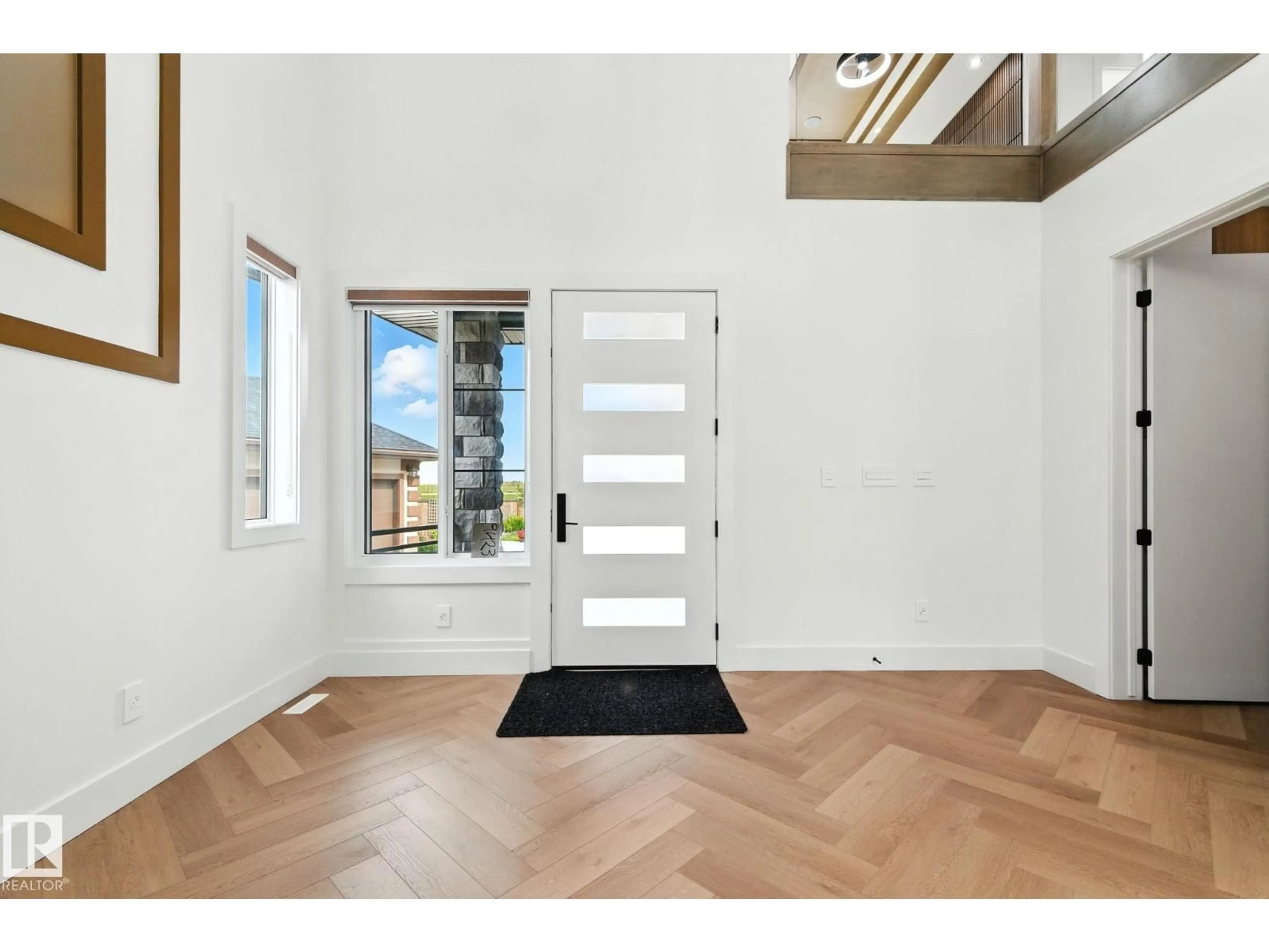 Indoor entryway for NW - 9423 181 AV, Edmonton Alberta T5Z0K2