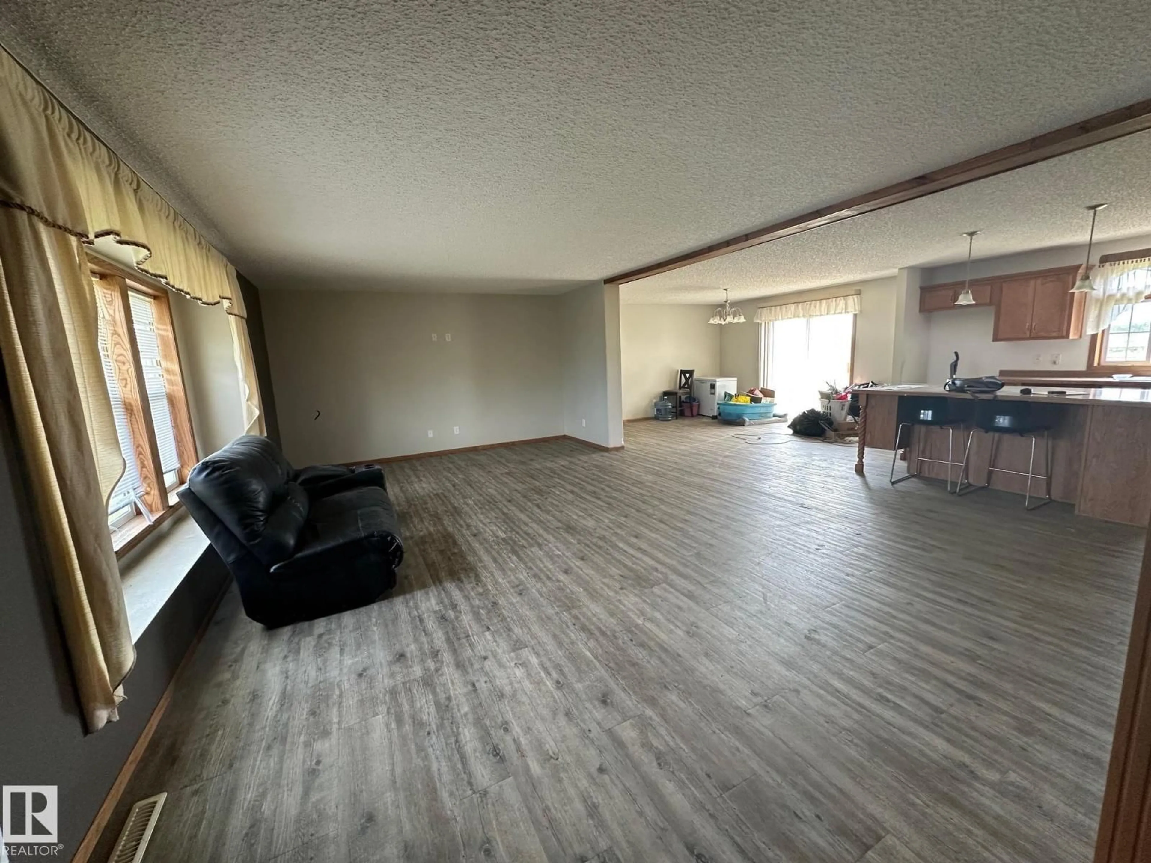 A pic of a room for 50566 RR 220, Rural Leduc County Alberta T0B3M0