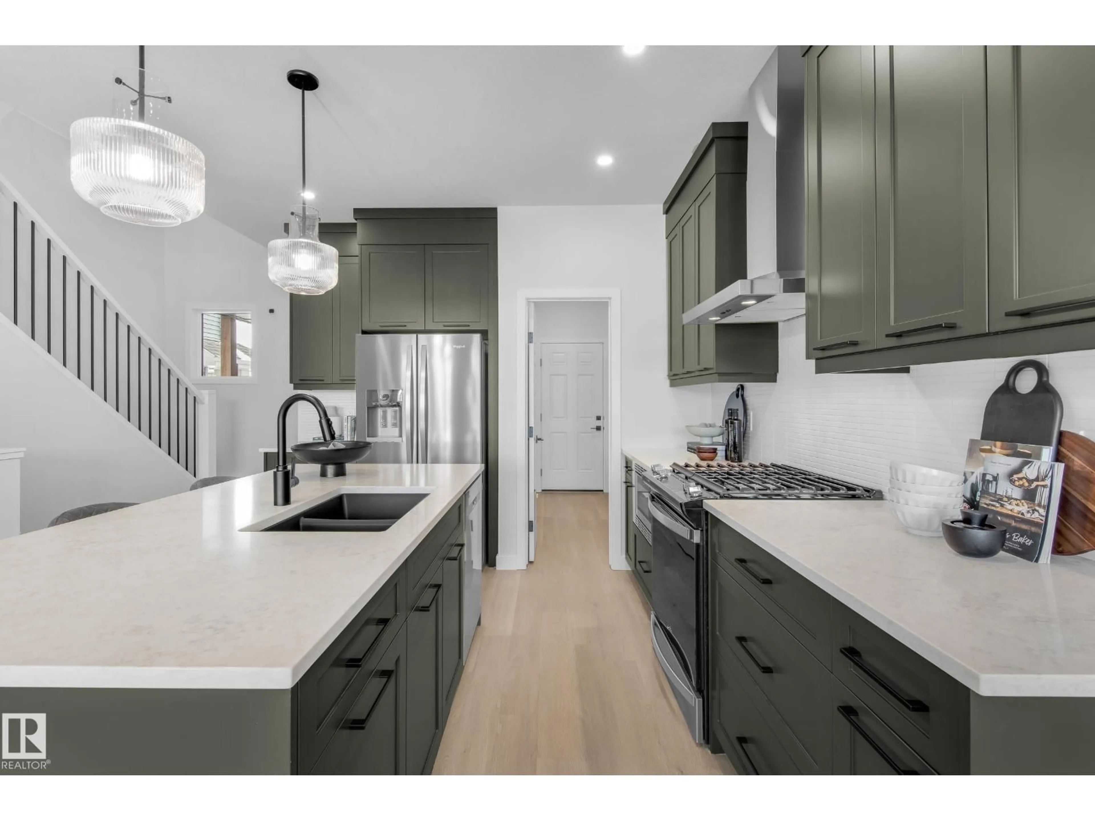 Open concept kitchen, ceramic/tile floor for 833 ROWAN CL, Edmonton Alberta T6X3J4
