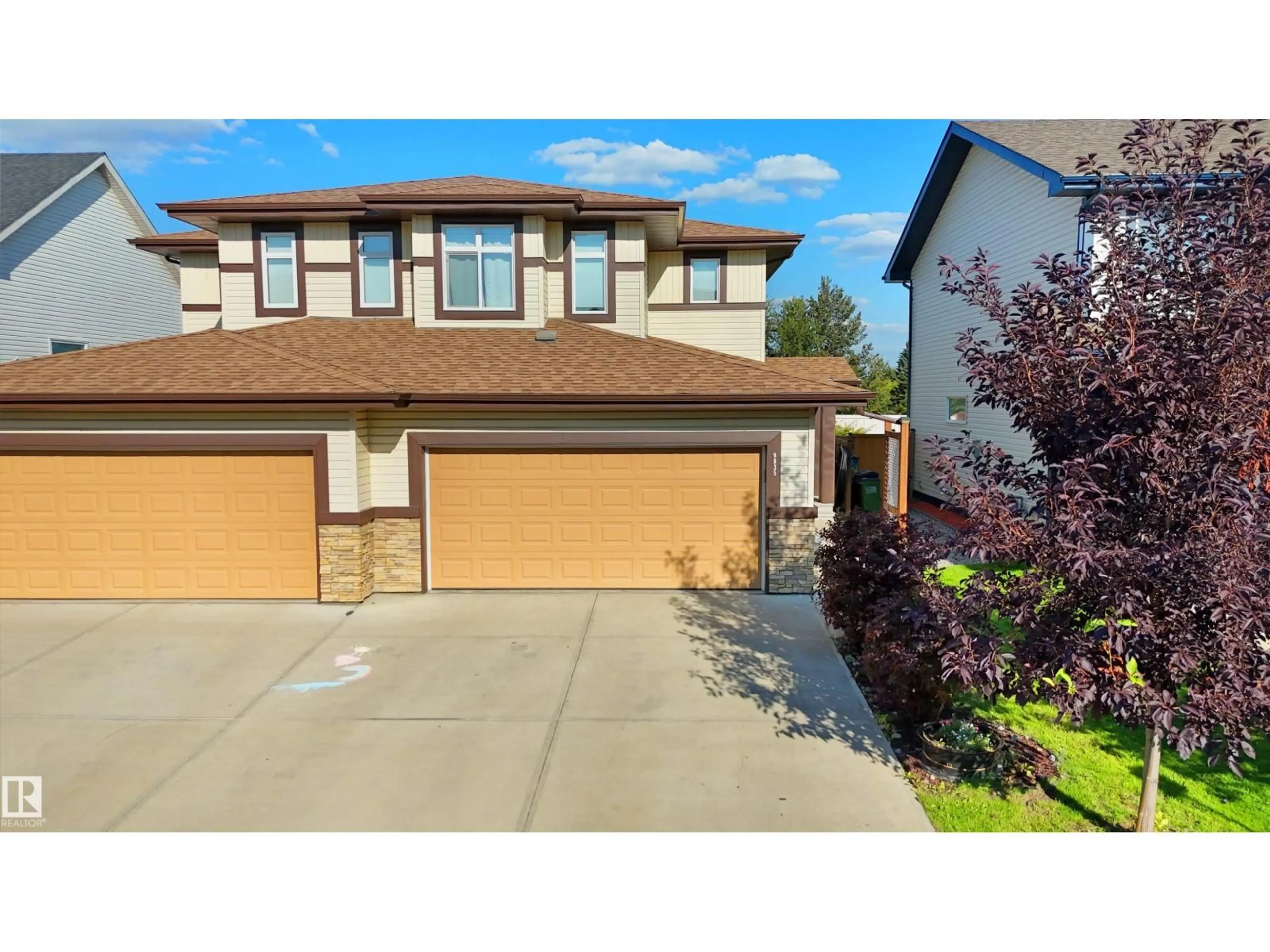 Home with vinyl exterior material, street for NW - 9835 217 ST, Edmonton Alberta T5T4T7