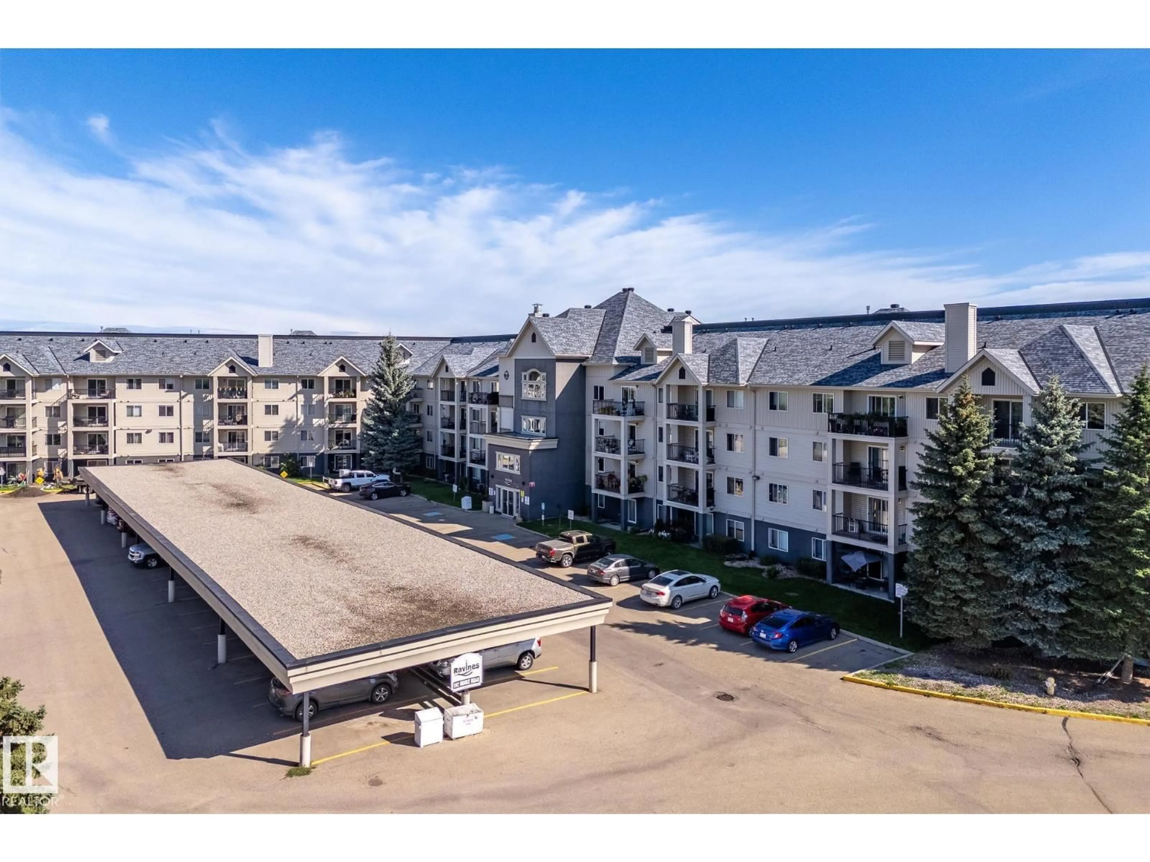 A pic from outside/outdoor area/front of a property/back of a property/a pic from drone, mountain view for 592 - 225 HOOKE RD, Edmonton Alberta T5A5H2