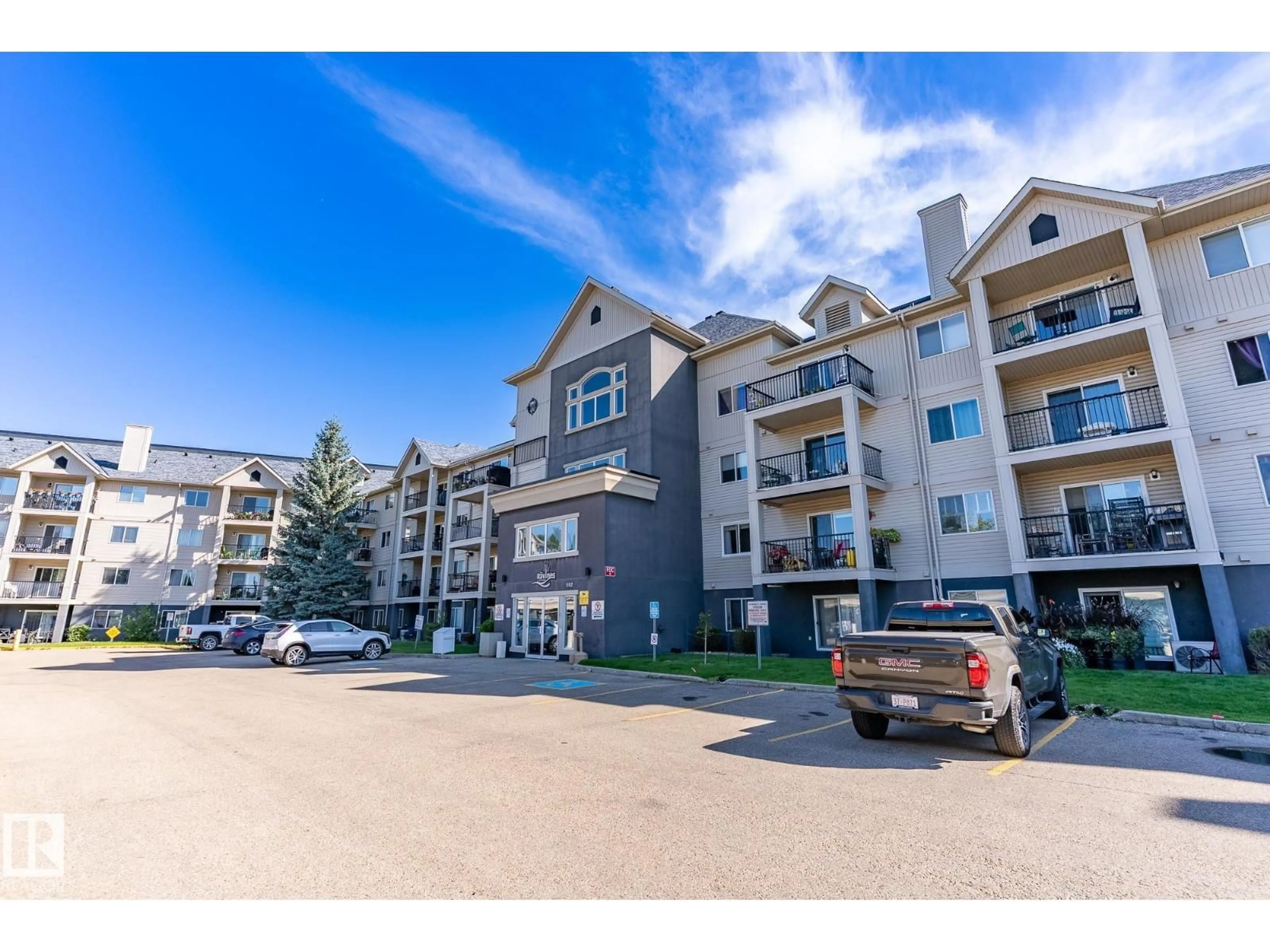 A pic from outside/outdoor area/front of a property/back of a property/a pic from drone, mountain view for 592 - 225 HOOKE RD, Edmonton Alberta T5A5H2