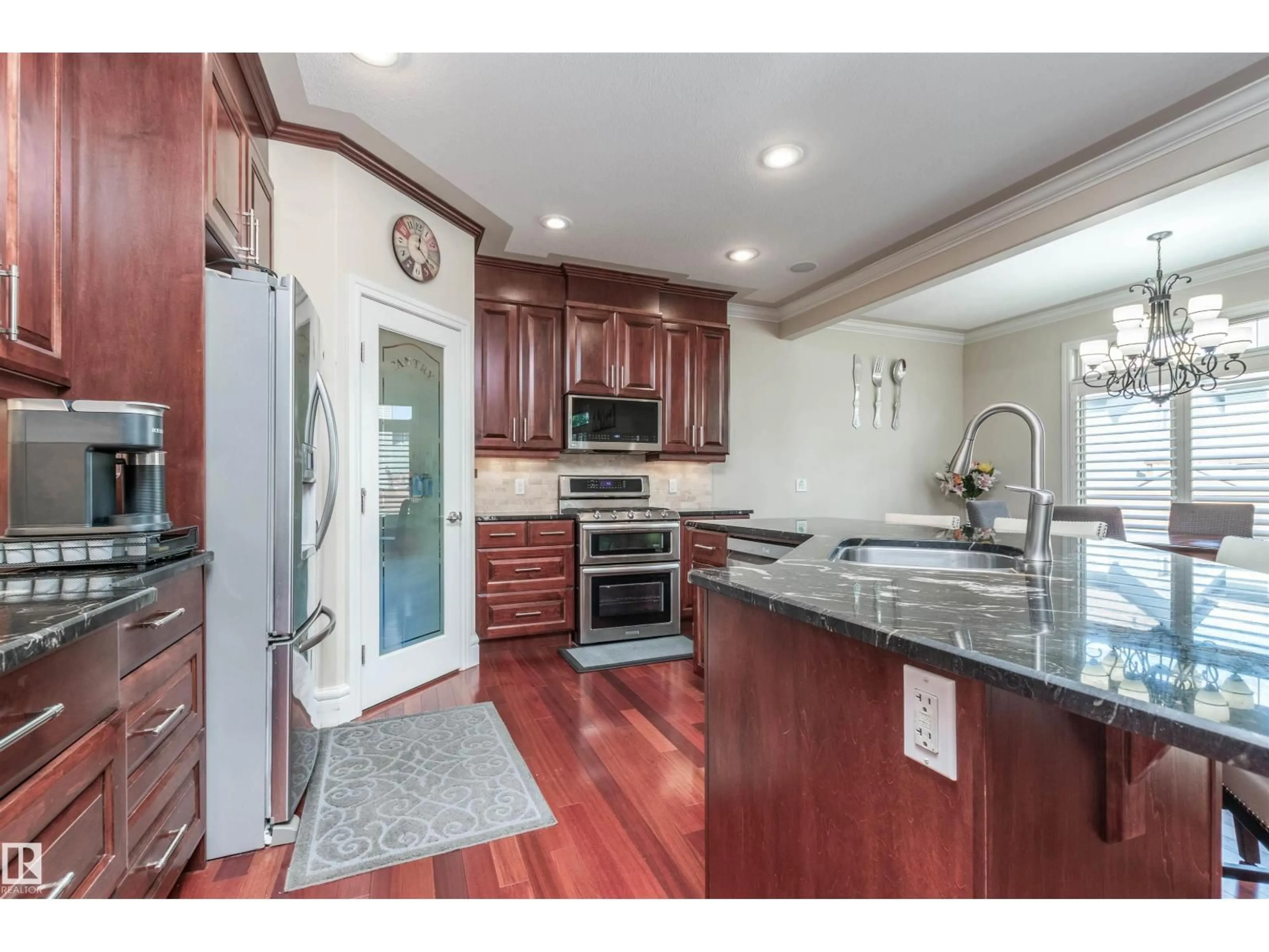 Open concept kitchen, unknown for 5420 SUNVIEW BA, Sherwood Park Alberta T8H0K3