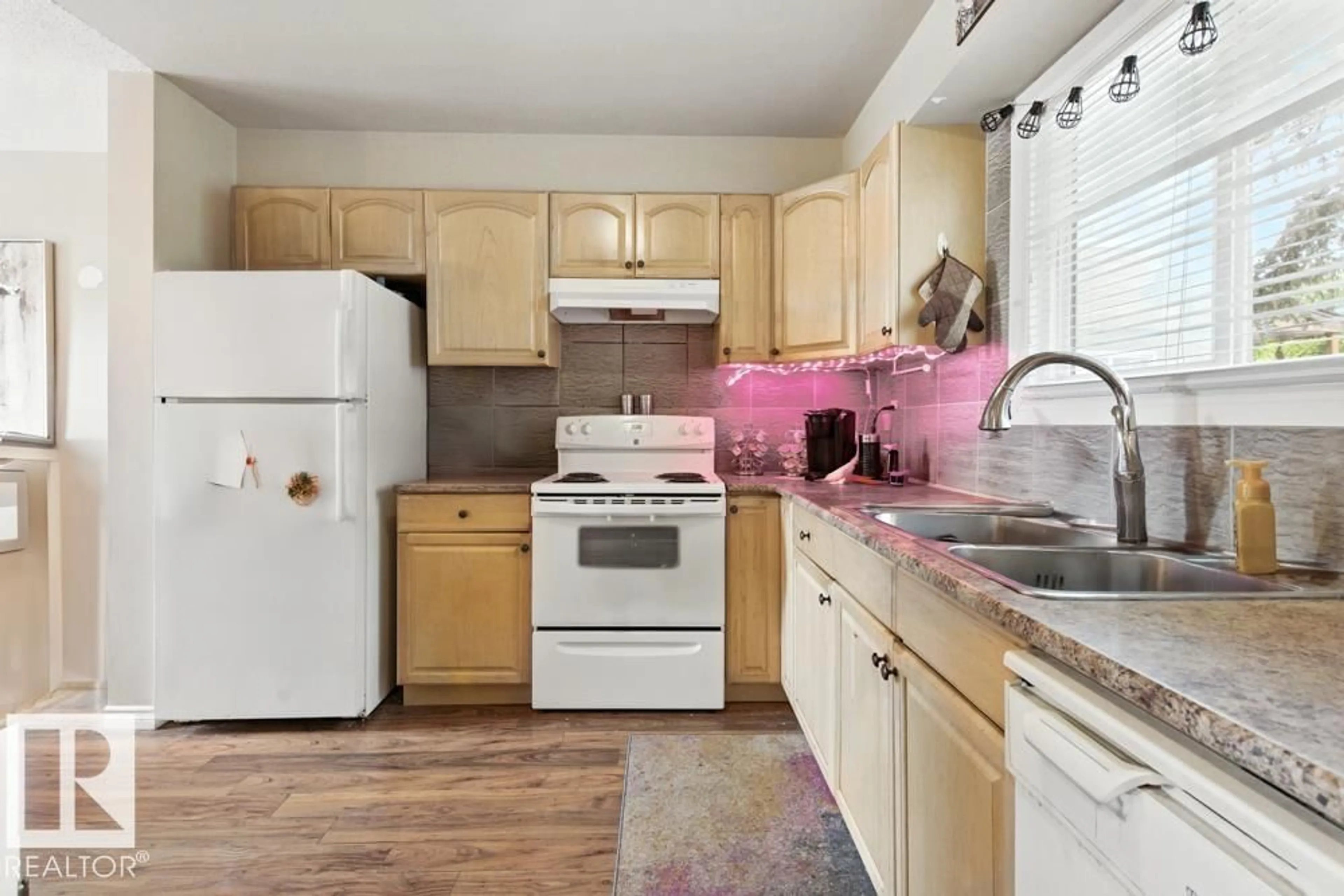 Standard kitchen, unknown for #54 - 3812 20 AV, Edmonton Alberta T6L4B2