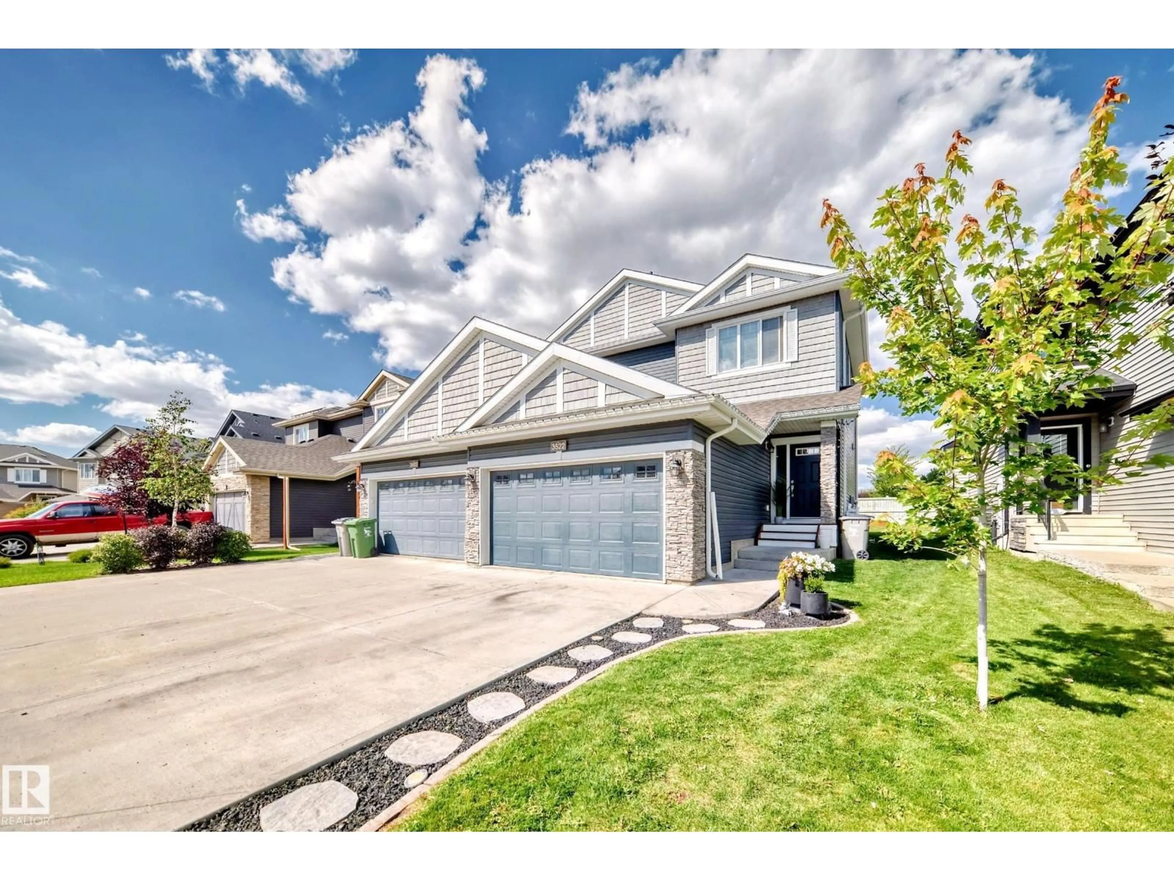 A pic from outside/outdoor area/front of a property/back of a property/a pic from drone, street for 3522 49 AV, Beaumont Alberta T4X0Y1