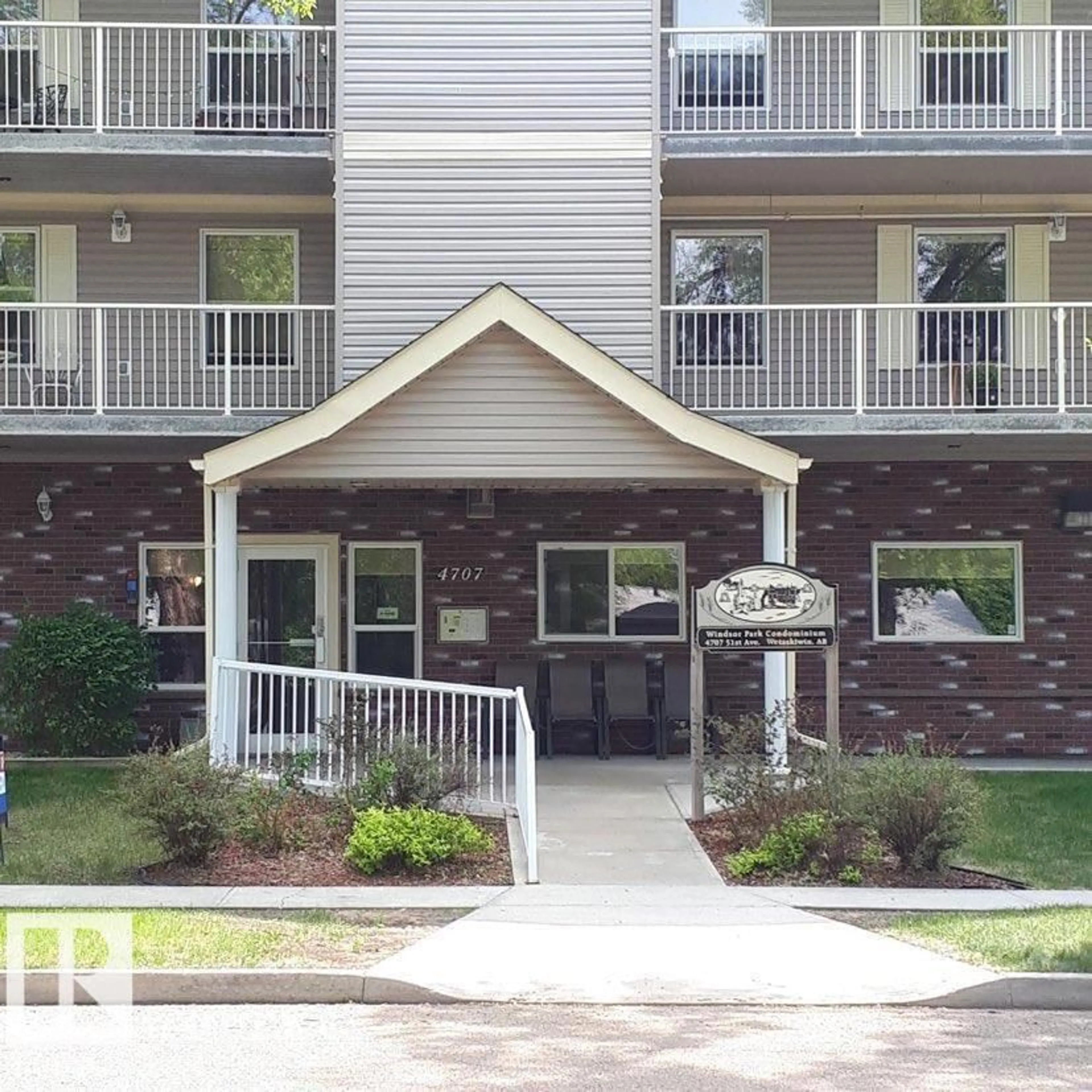 Unknown for #302 - 4707 51 AV NW, Wetaskiwin Alberta T9A0T6