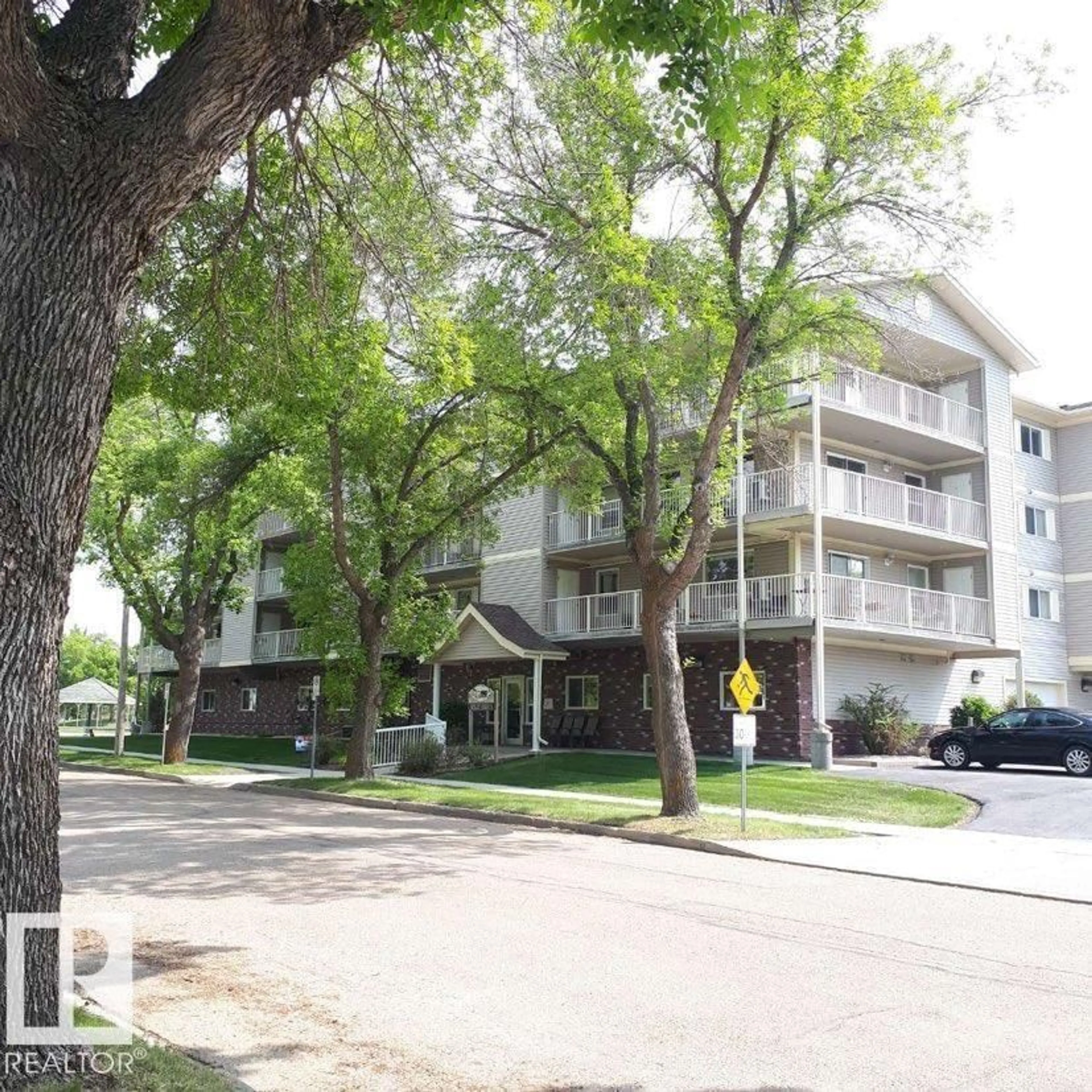 Unknown for #302 - 4707 51 AV NW, Wetaskiwin Alberta T9A0T6