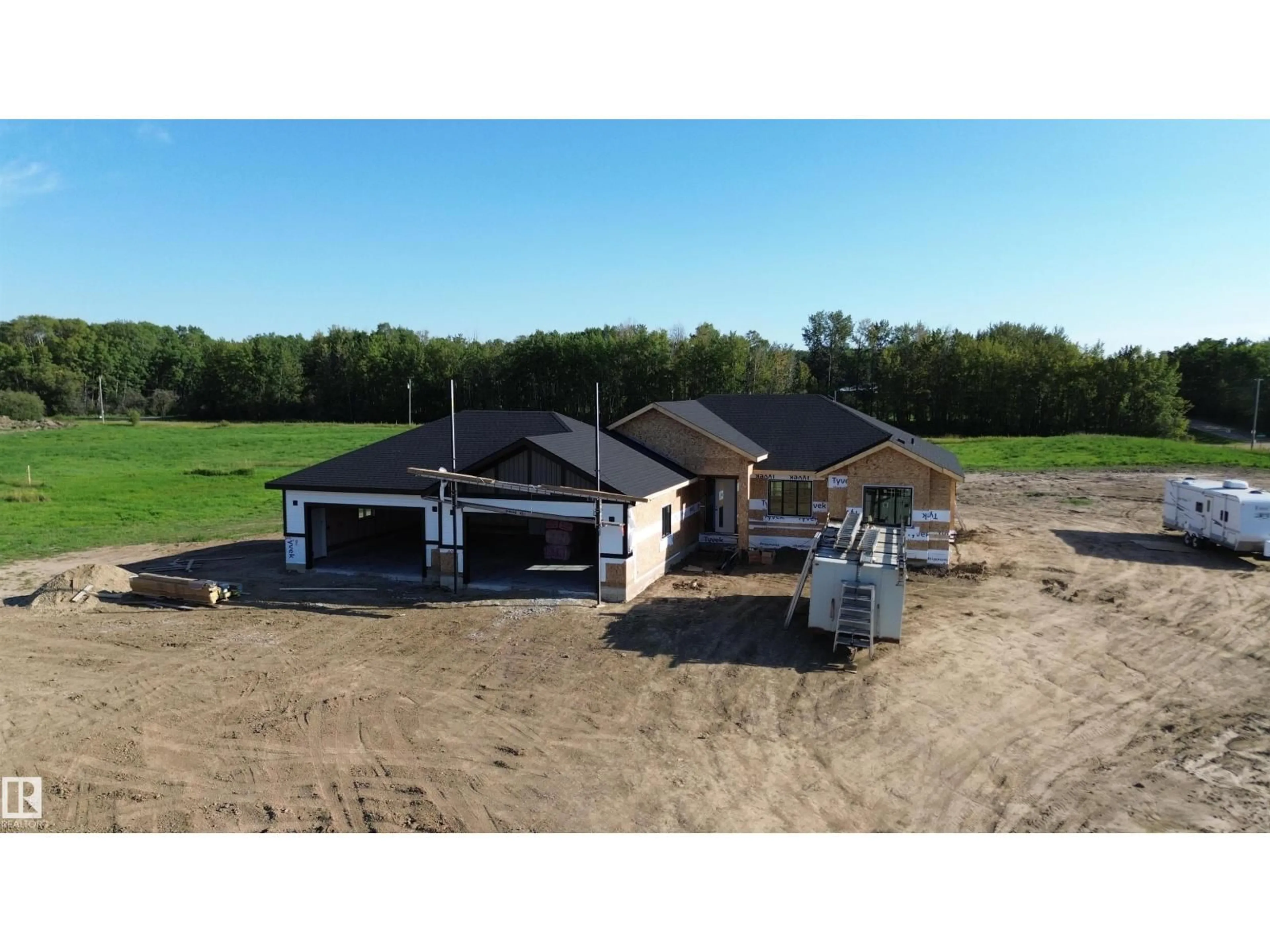 A pic from outside/outdoor area/front of a property/back of a property/a pic from drone, building for 54215 RANGE ROAD 13, Rural Lac Ste. Anne County Alberta T0E1V2