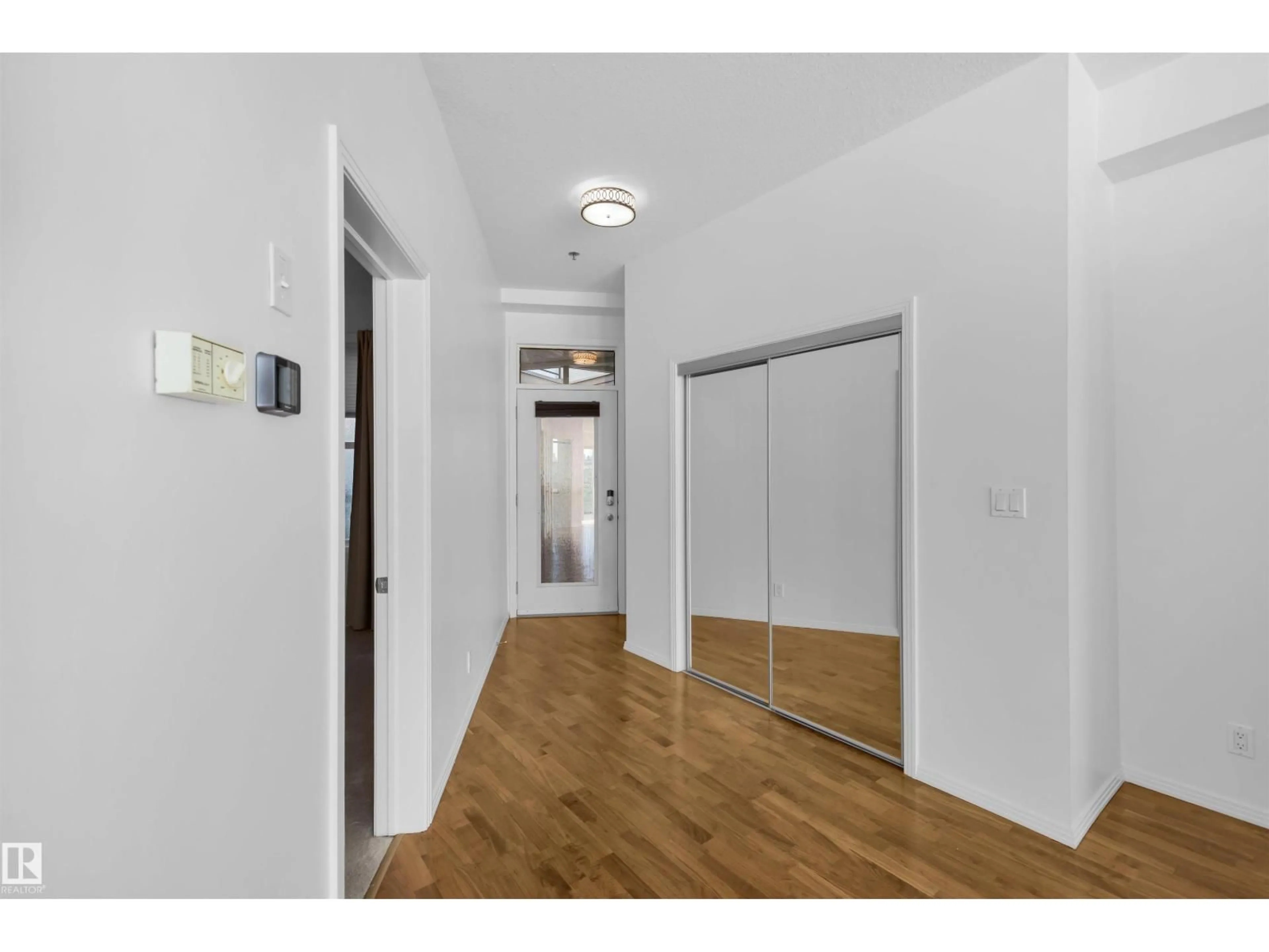 Unknown for 365 4823 104A ST NW, Edmonton Alberta T6H0R5