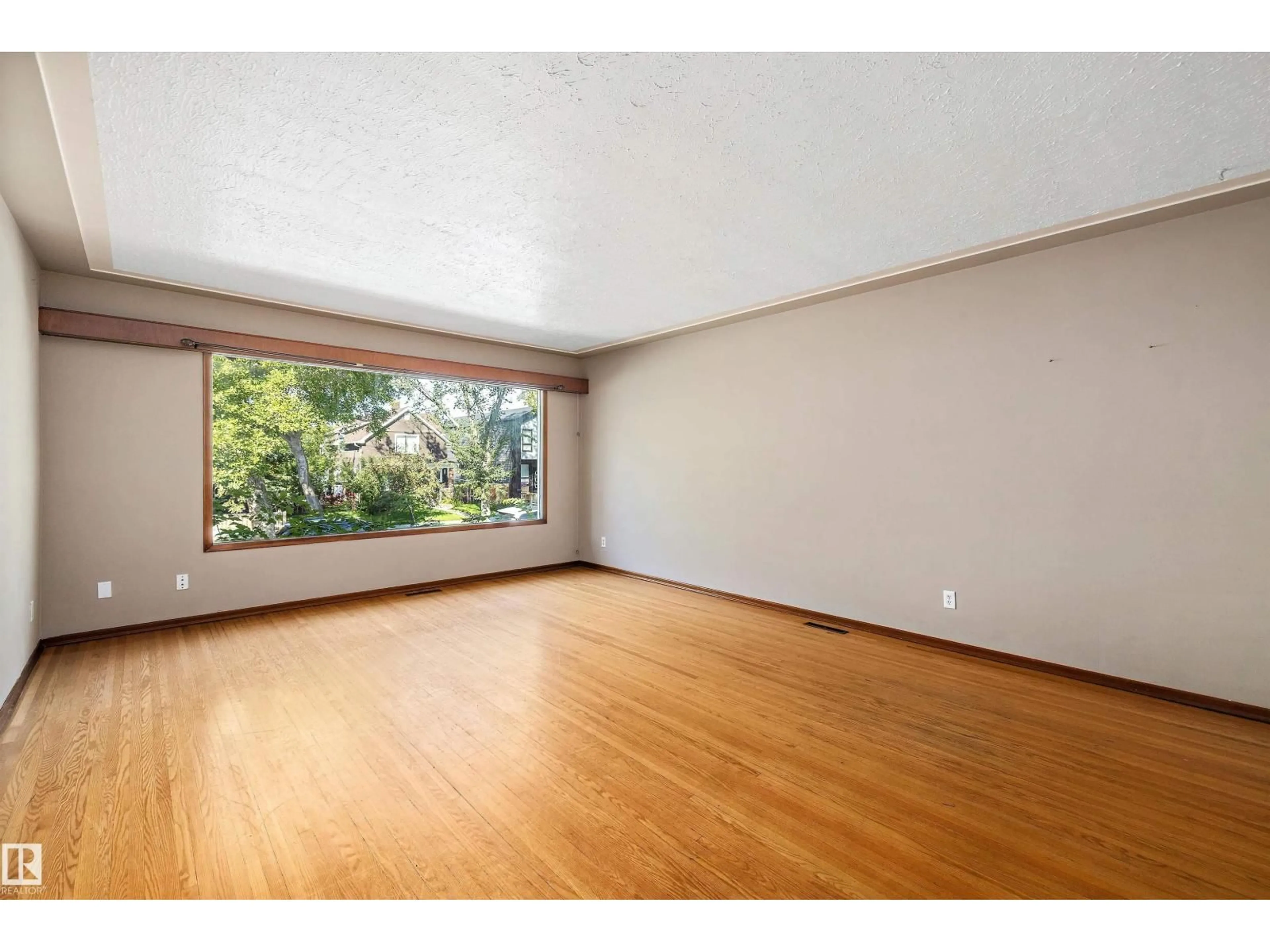 A pic of a room for NW - 11307 / 11309 127 ST, Edmonton Alberta T5M0T9