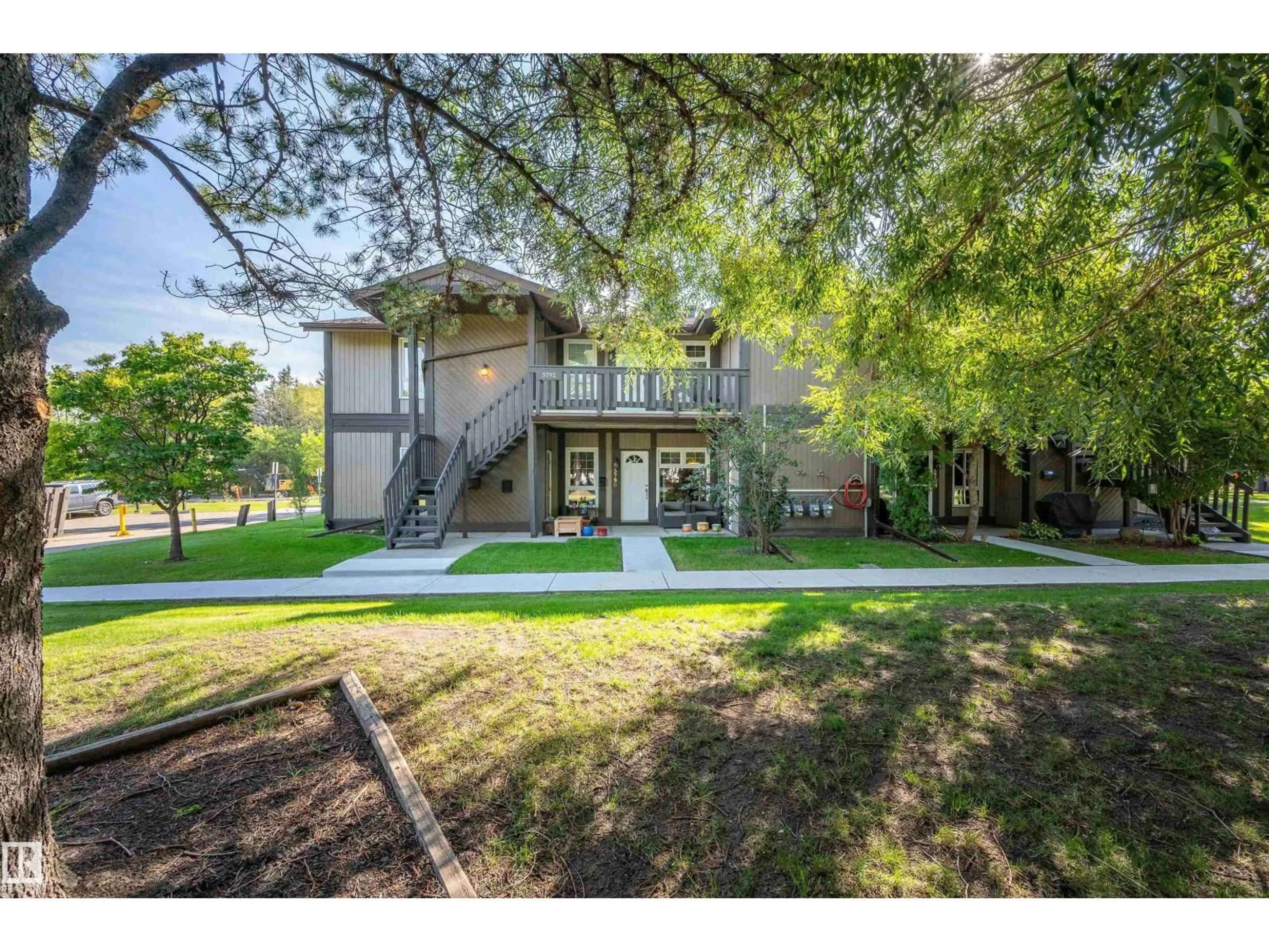 A pic from outside/outdoor area/front of a property/back of a property/a pic from drone, unknown for 5790 172 ST, Edmonton Alberta T6M1B4