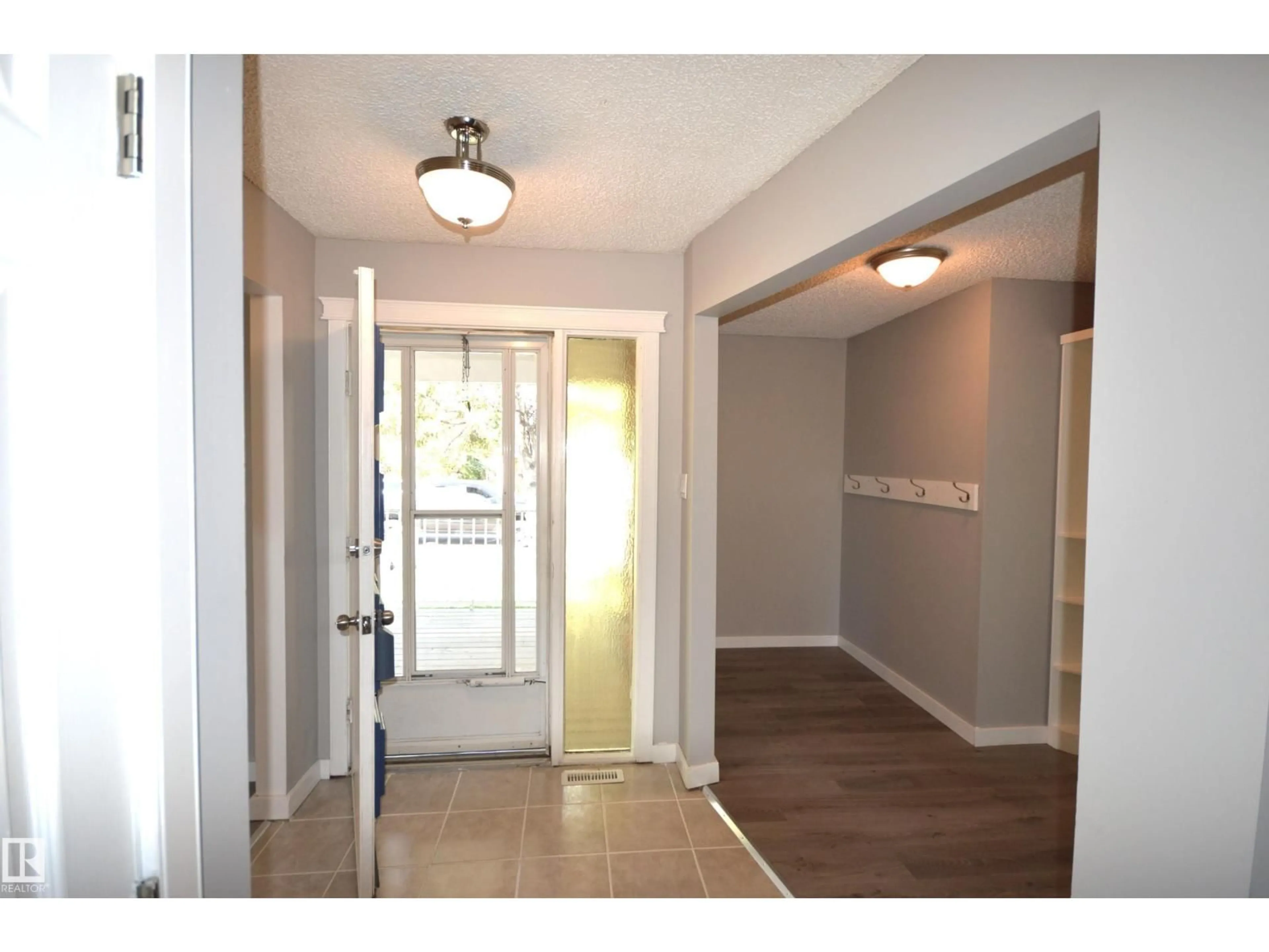 Indoor entryway for 5103 47 ST, Bonnyville Town Alberta T9N1B3