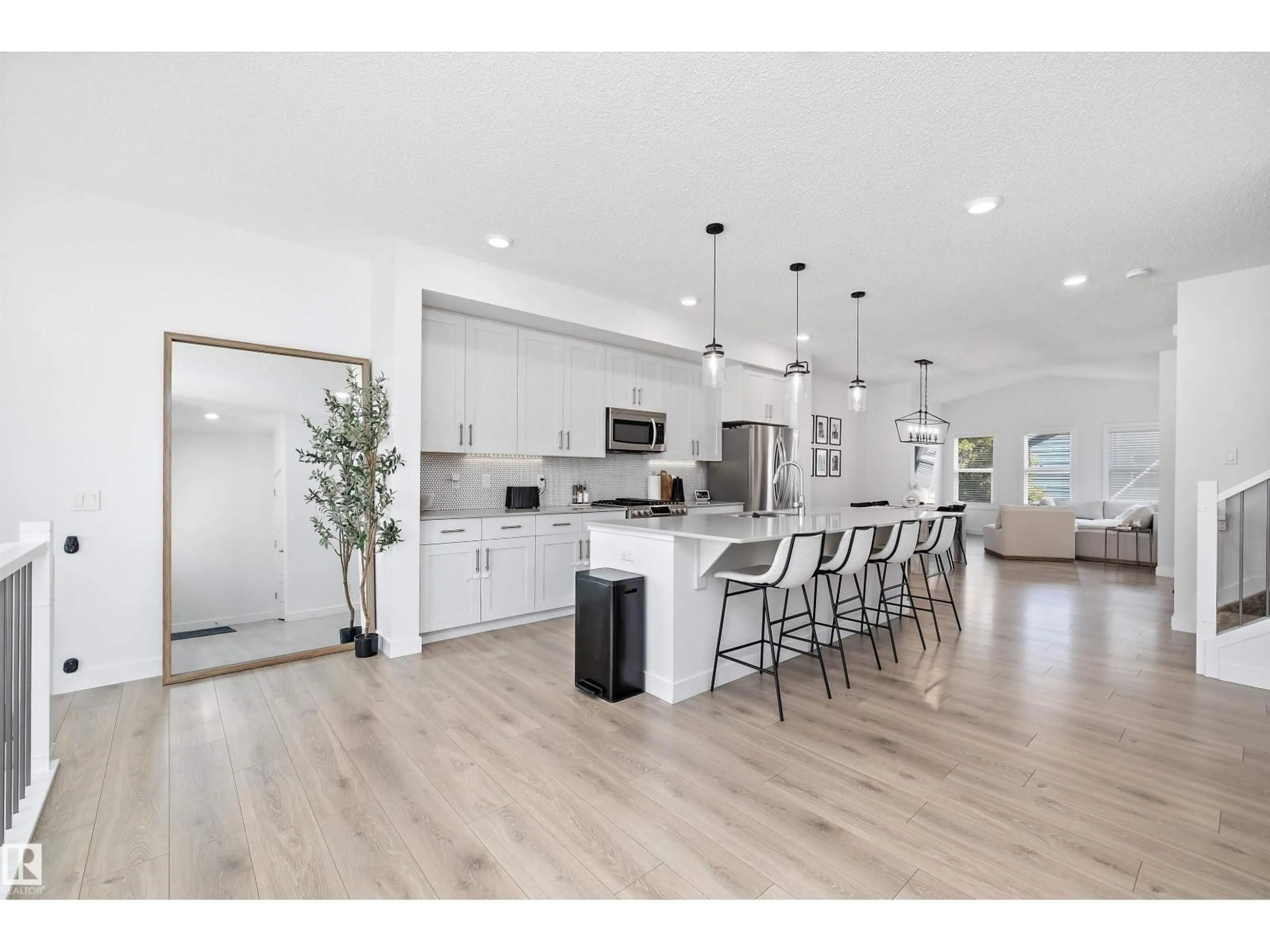 Open concept kitchen, wood/laminate floor for NW - 17439 77 ST, Edmonton Alberta T5Z0R4