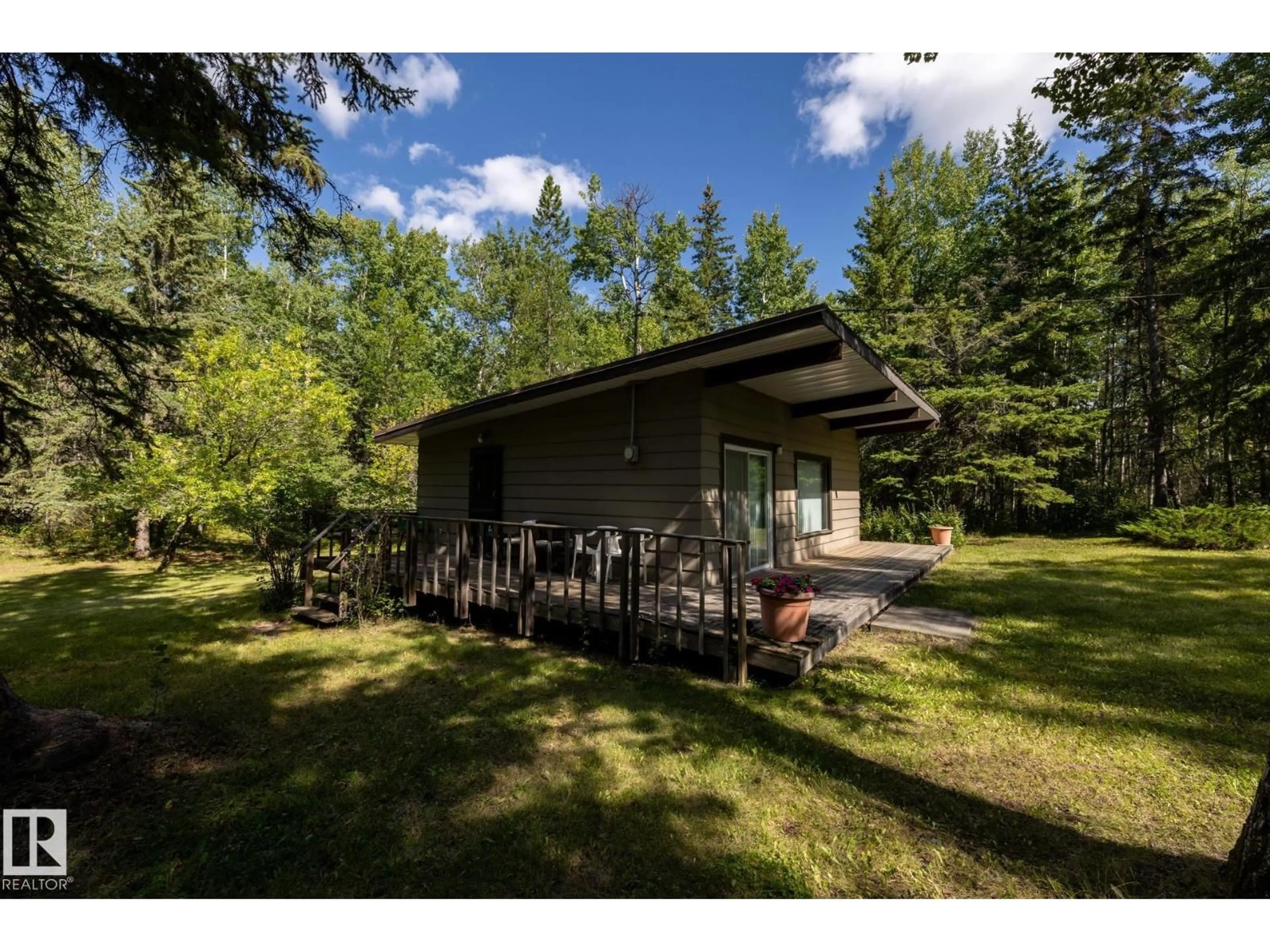 Shed for 1420 TWP ROAD 554, Rural Lac Ste. Anne County Alberta T0E1V2