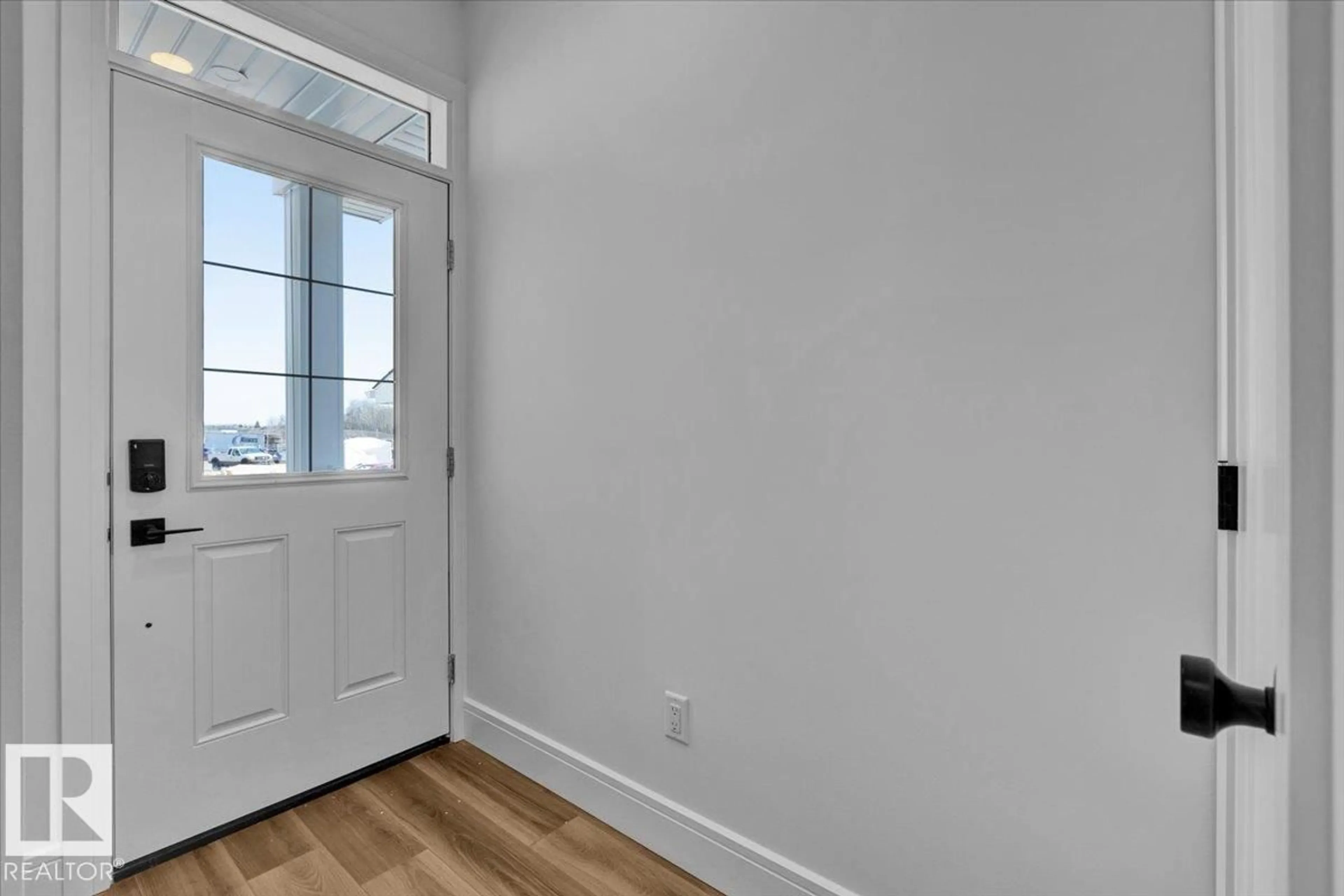 Indoor entryway for 20 ETON LI, Spruce Grove Alberta T7X4B7