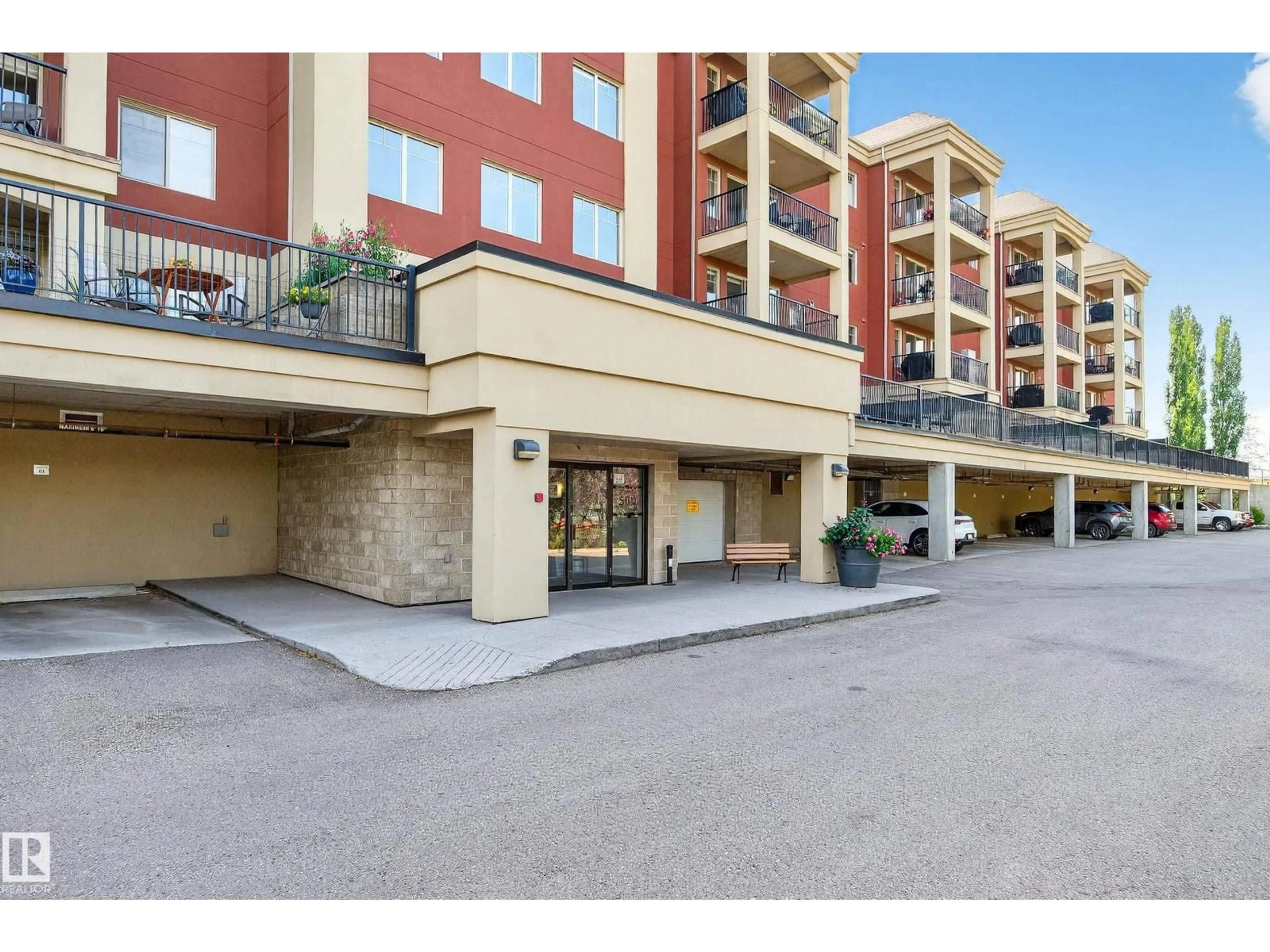 Patio, building for 308 - 500 PALISADES WY, Sherwood Park Alberta T8H0H7