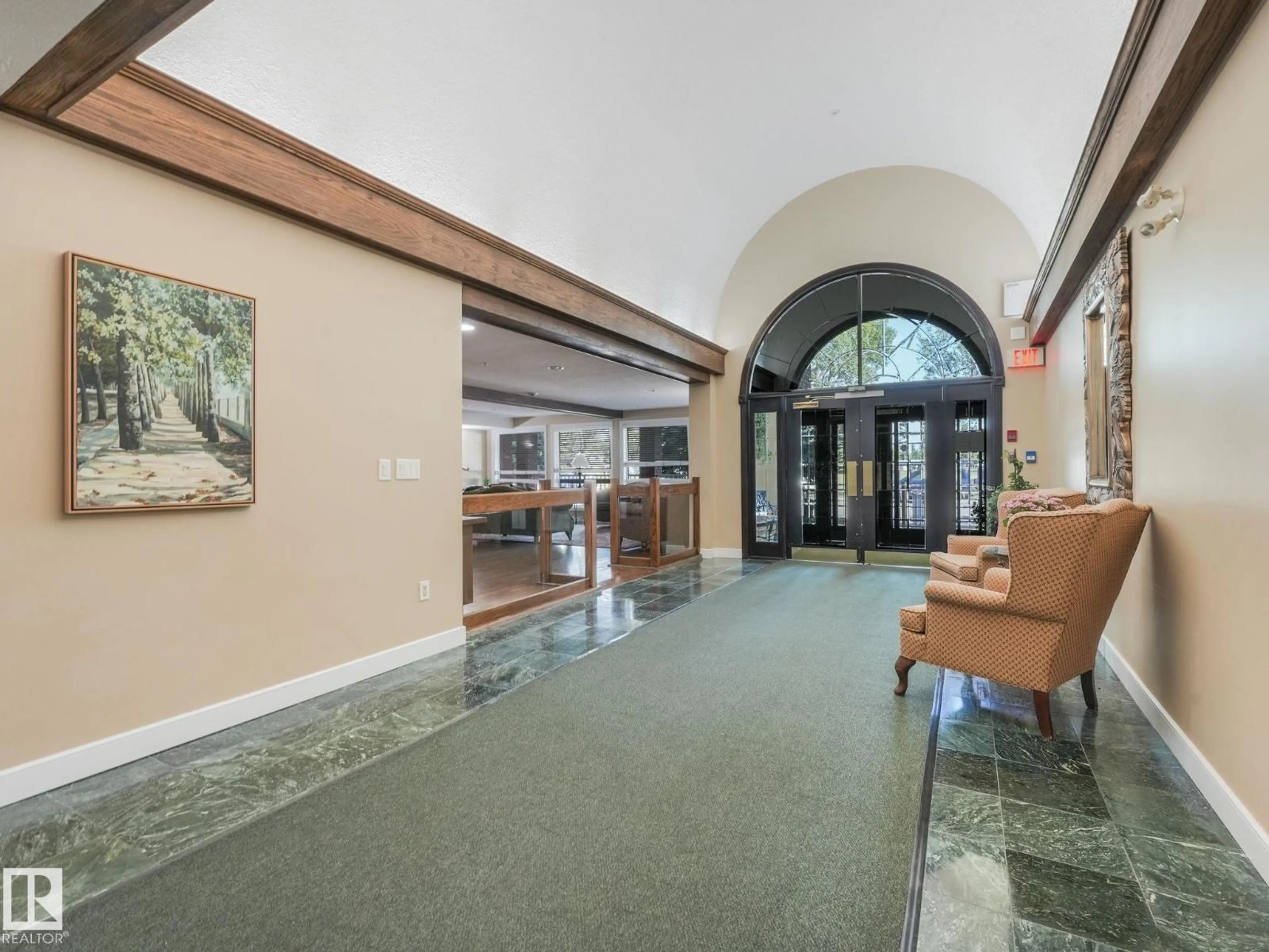 Lobby for 6220 - 114 FULTON RD, Edmonton Alberta T6A3T4