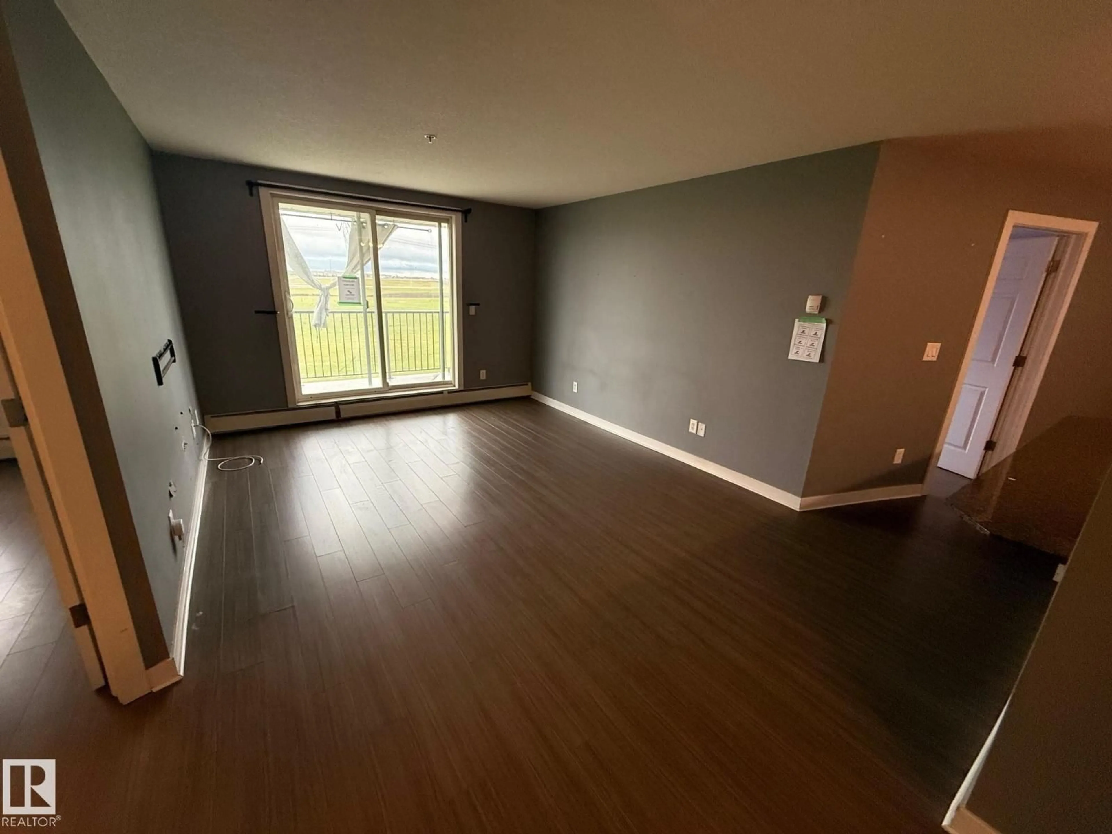 A pic of a room for 920 - 316 156 ST, Edmonton Alberta T6R0N6