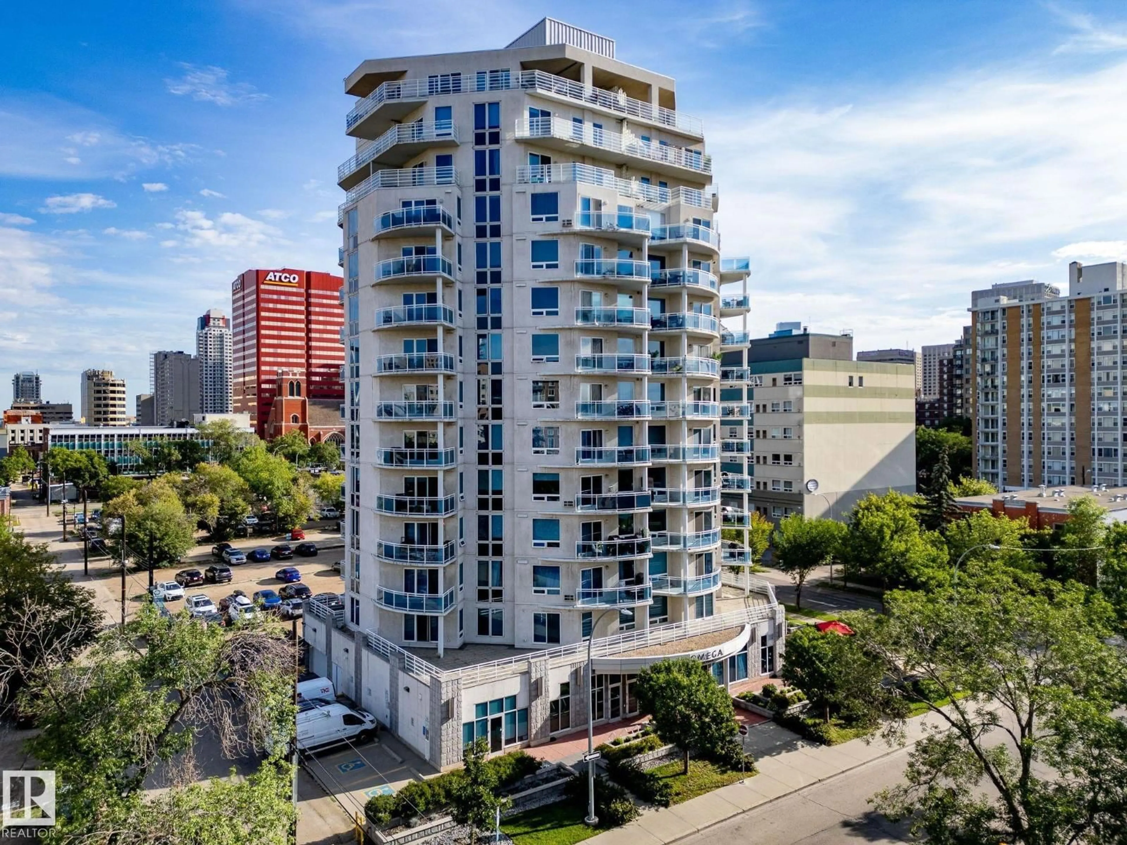 A pic from outside/outdoor area/front of a property/back of a property/a pic from drone, city buildings view from balcony for 10504 NW - 904 99 AV, Edmonton Alberta T5K1B2