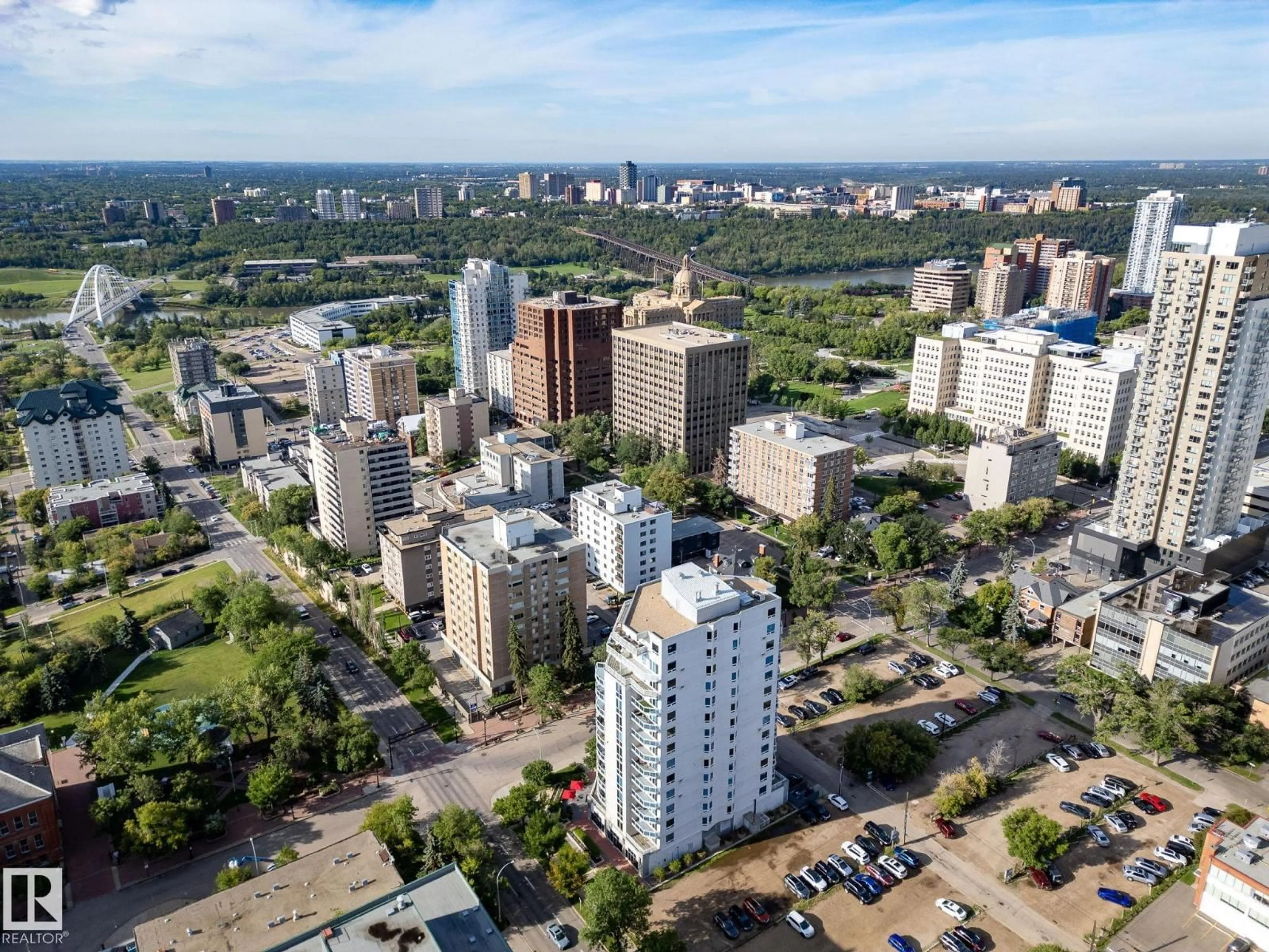 A pic from outside/outdoor area/front of a property/back of a property/a pic from drone, city buildings view from balcony for 10504 NW - 904 99 AV, Edmonton Alberta T5K1B2