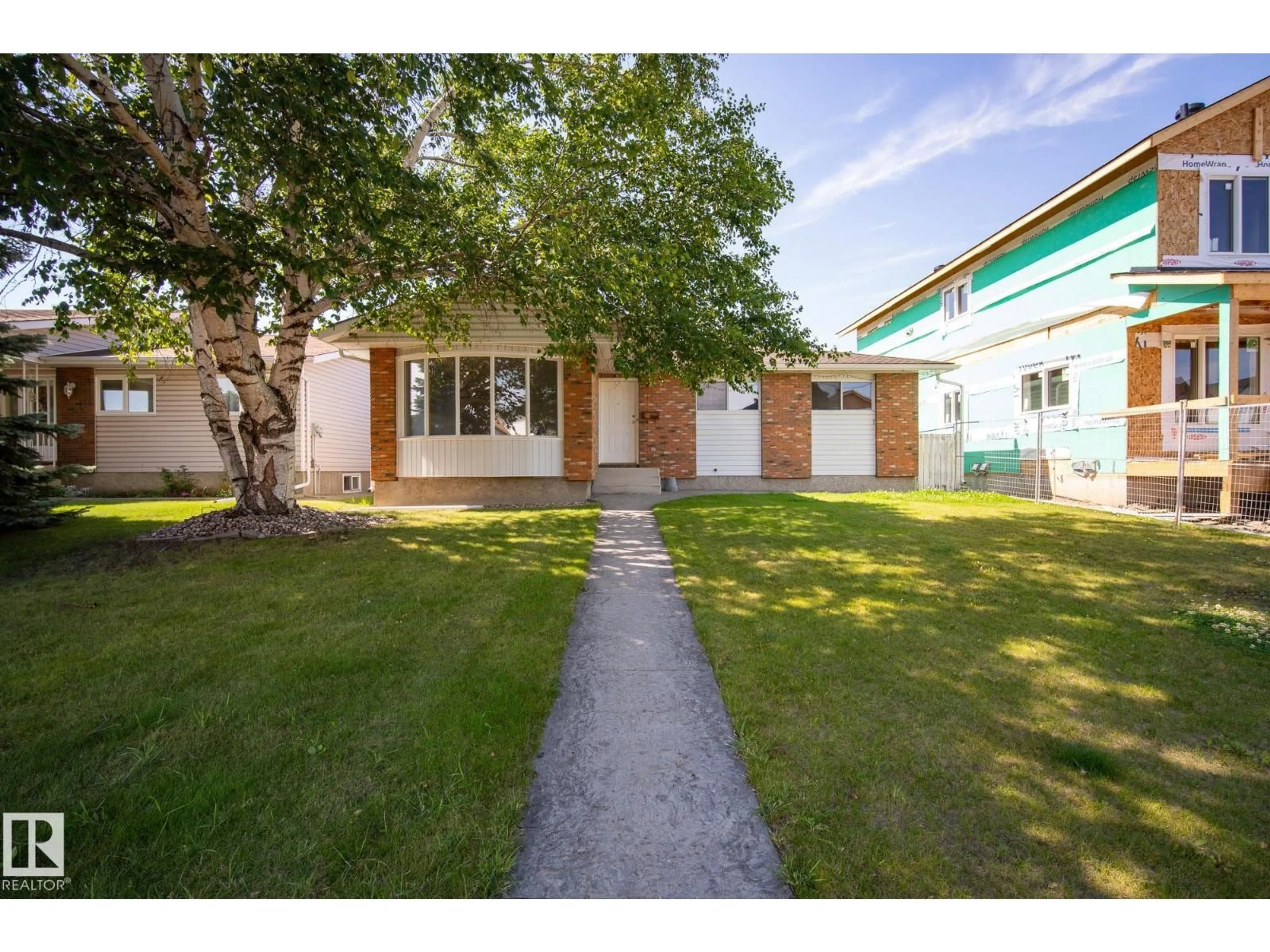 Unknown for NW - 12420 47 ST, Edmonton Alberta T5W5E5
