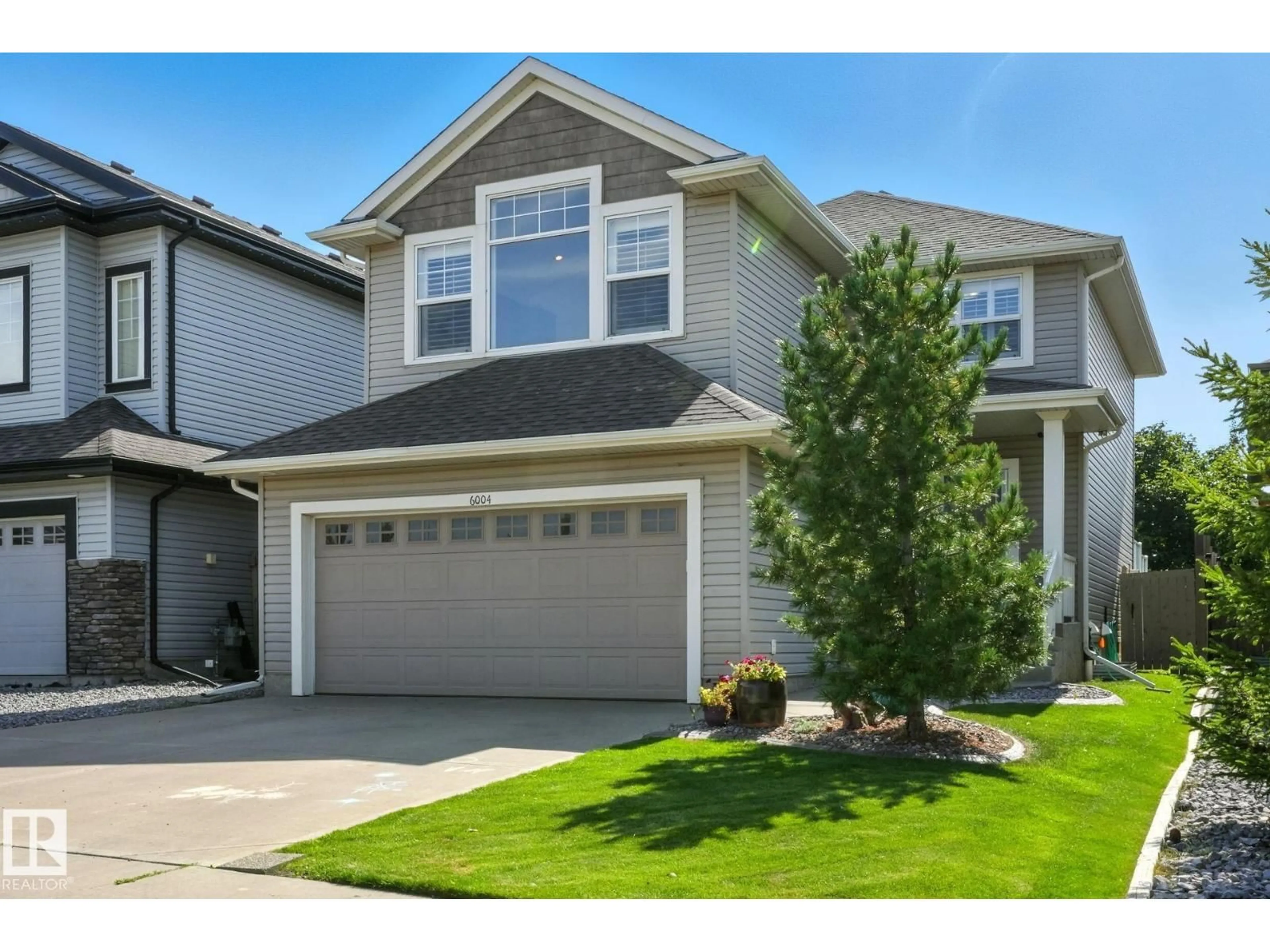 Home with vinyl exterior material, street for 6004 CAMERON CL, Sherwood Park Alberta T8H0H6