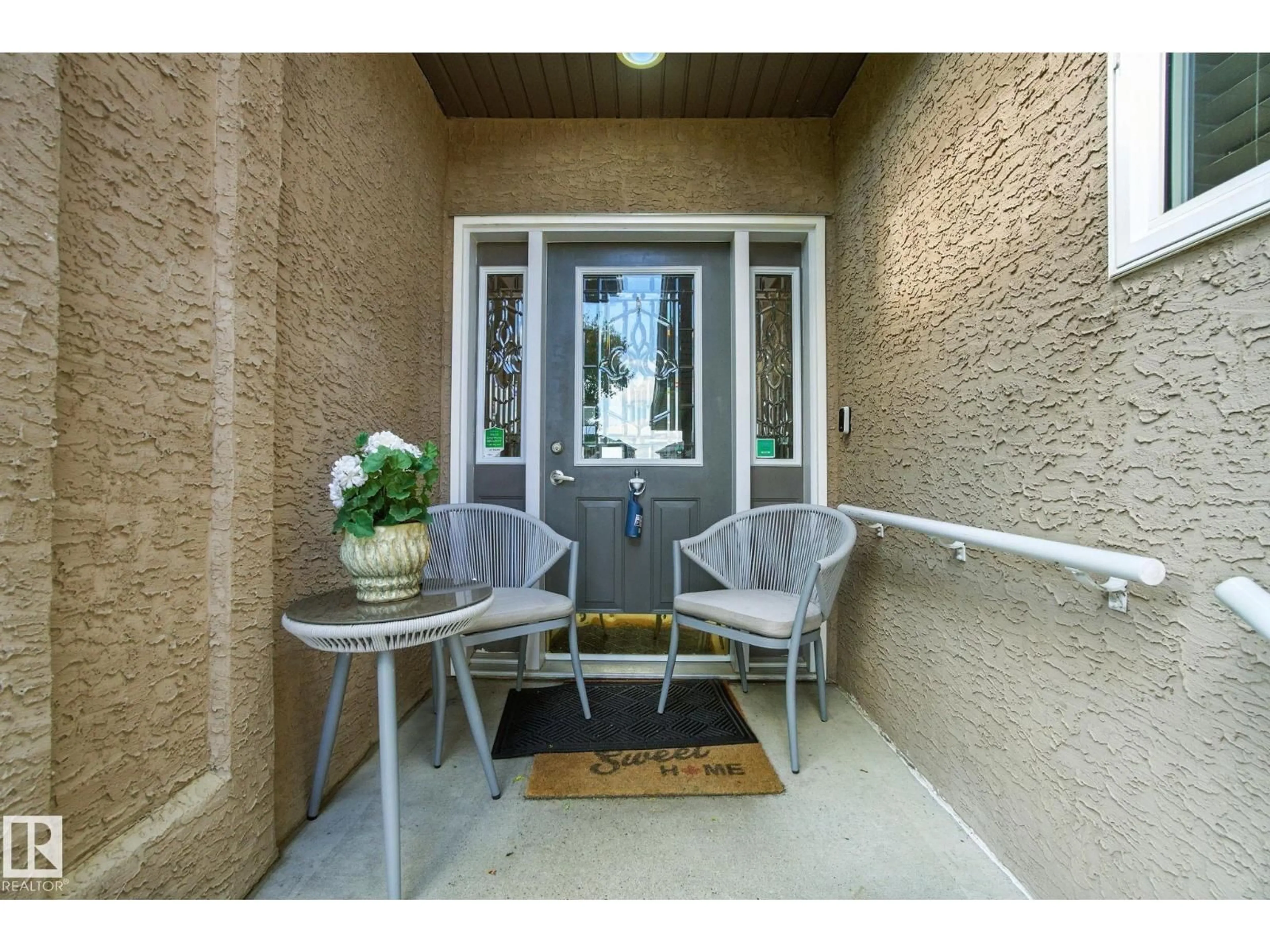 Indoor entryway for NW - 1526 HASWELL CL, Edmonton Alberta T6R3J4