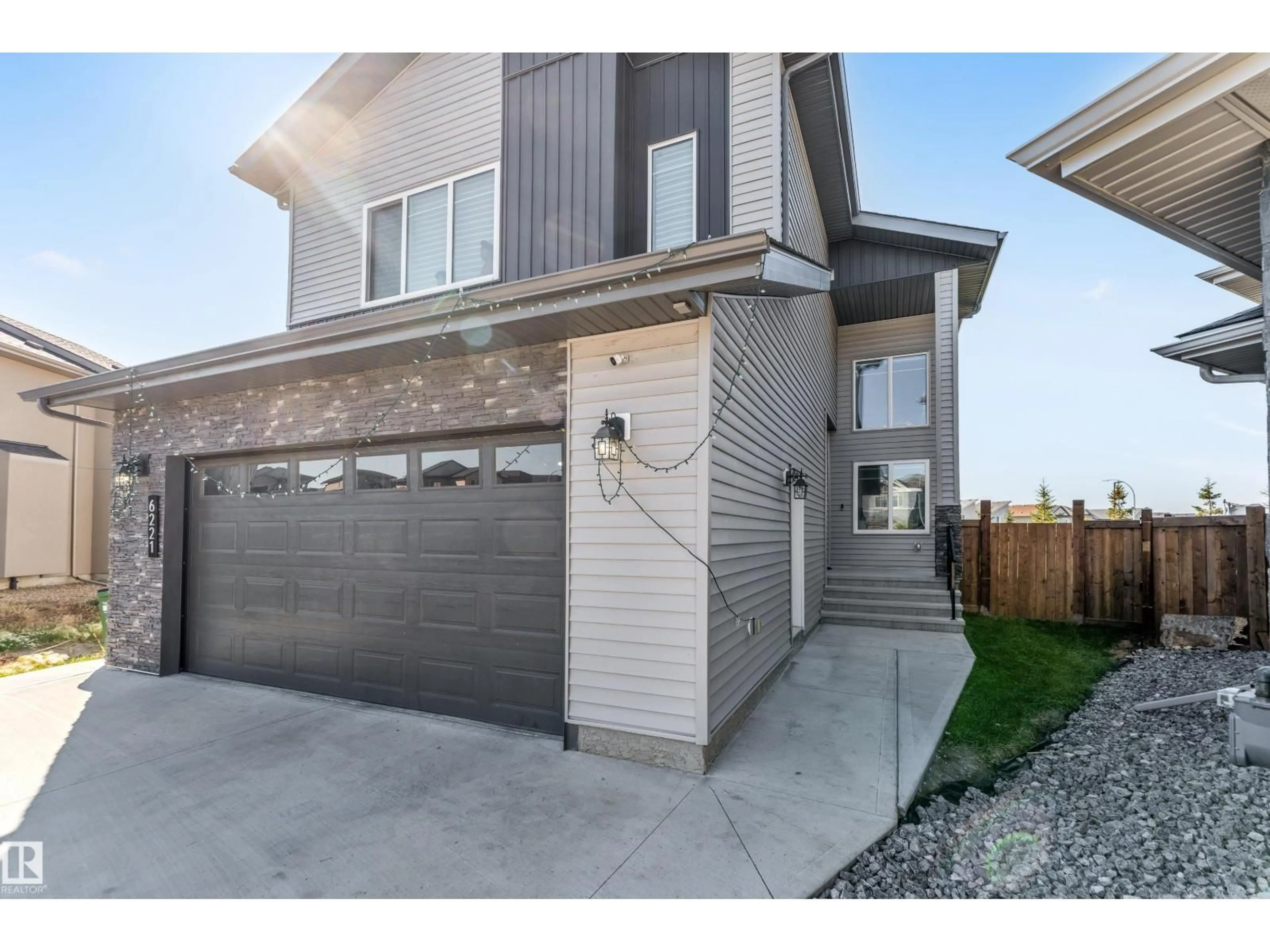 Unknown for 6221 172A AV, Edmonton Alberta T5Y3V5