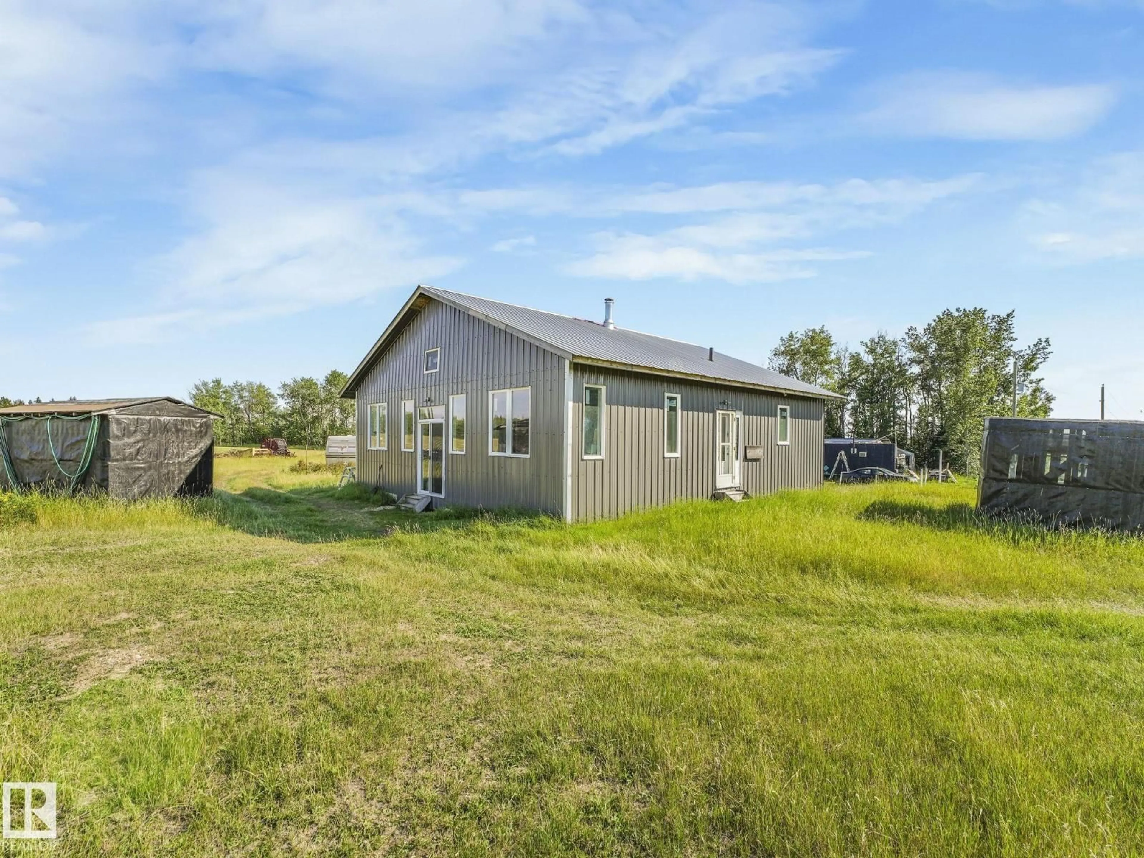Shed for 53405 RGE ROAD 53, Rural Parkland County Alberta T0E0V0