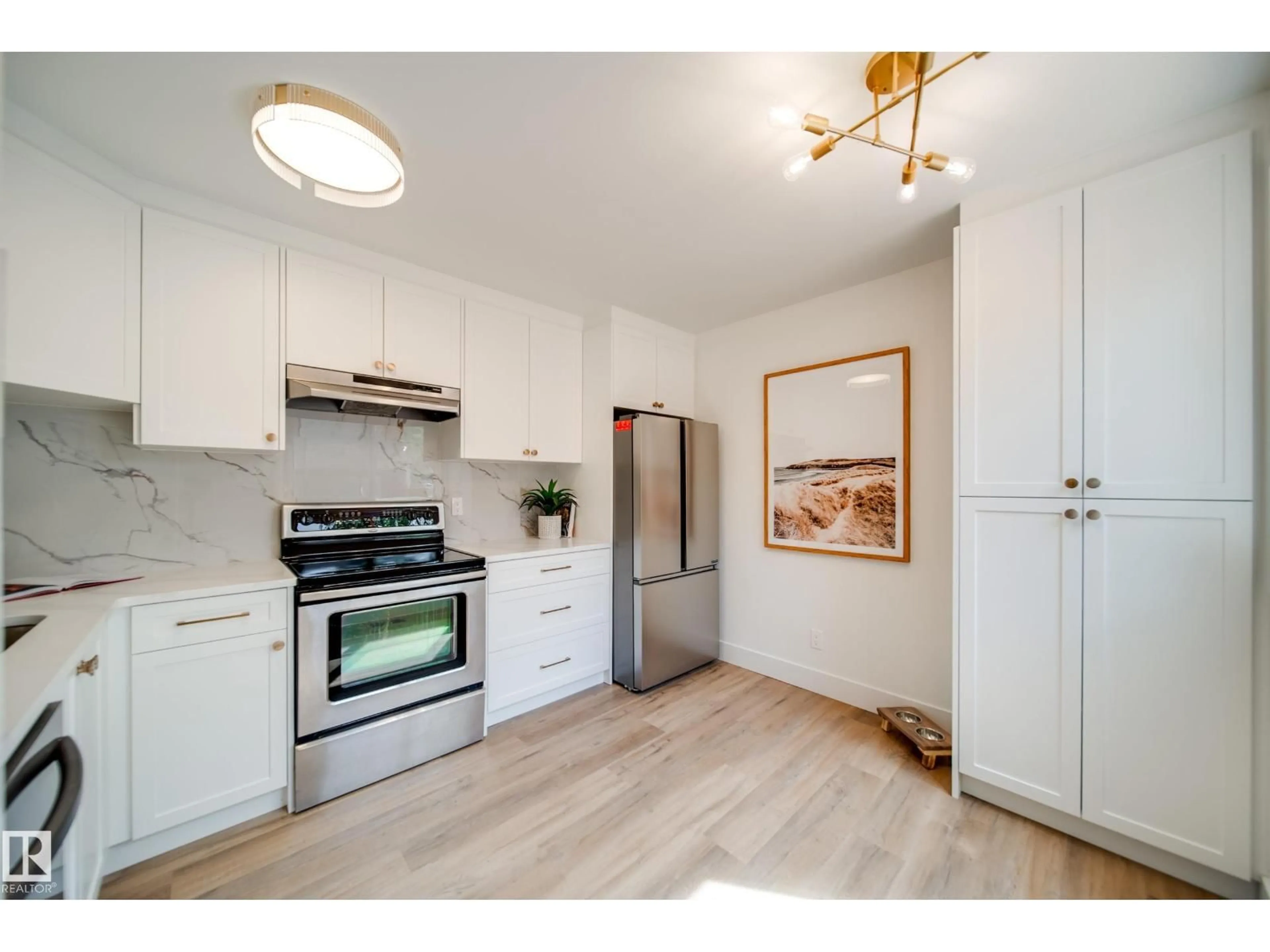Unknown for 6098 MILL WOODS NW, Edmonton Alberta T6L1N5