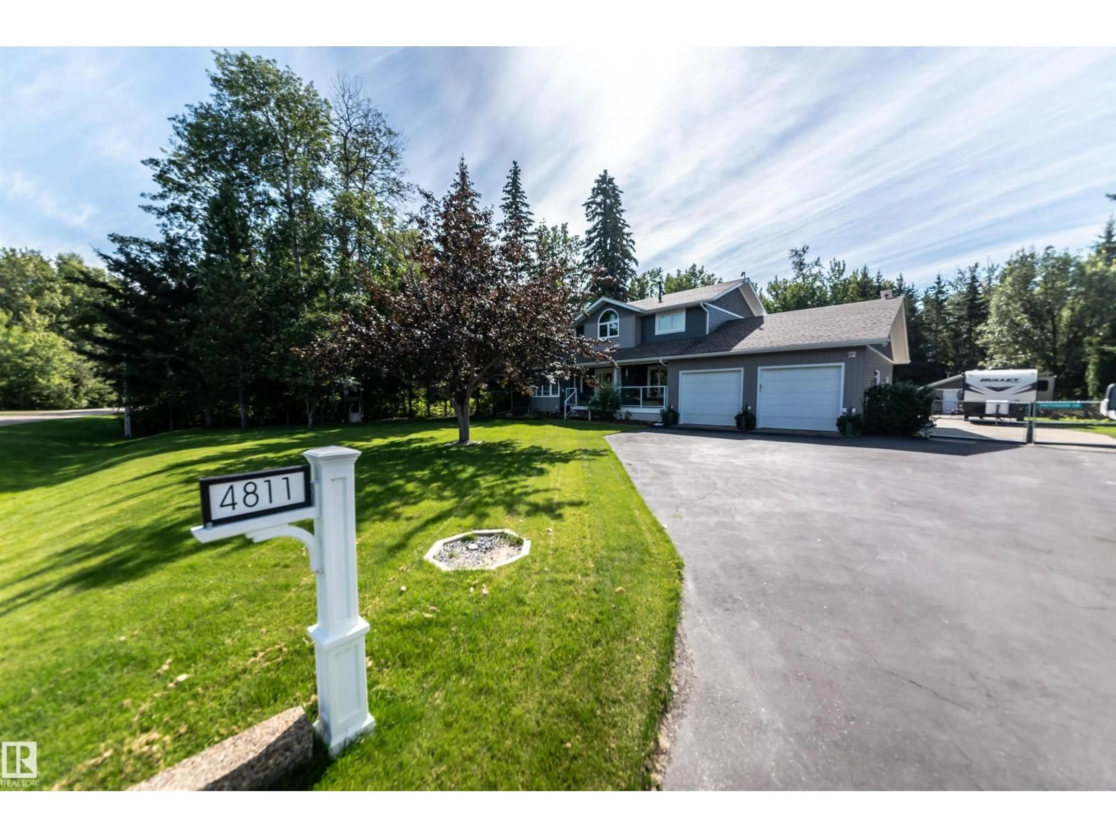 A pic from outside/outdoor area/front of a property/back of a property/a pic from drone, street for 4811 49A AV, Rural Lac Ste. Anne County Alberta T0E0E0