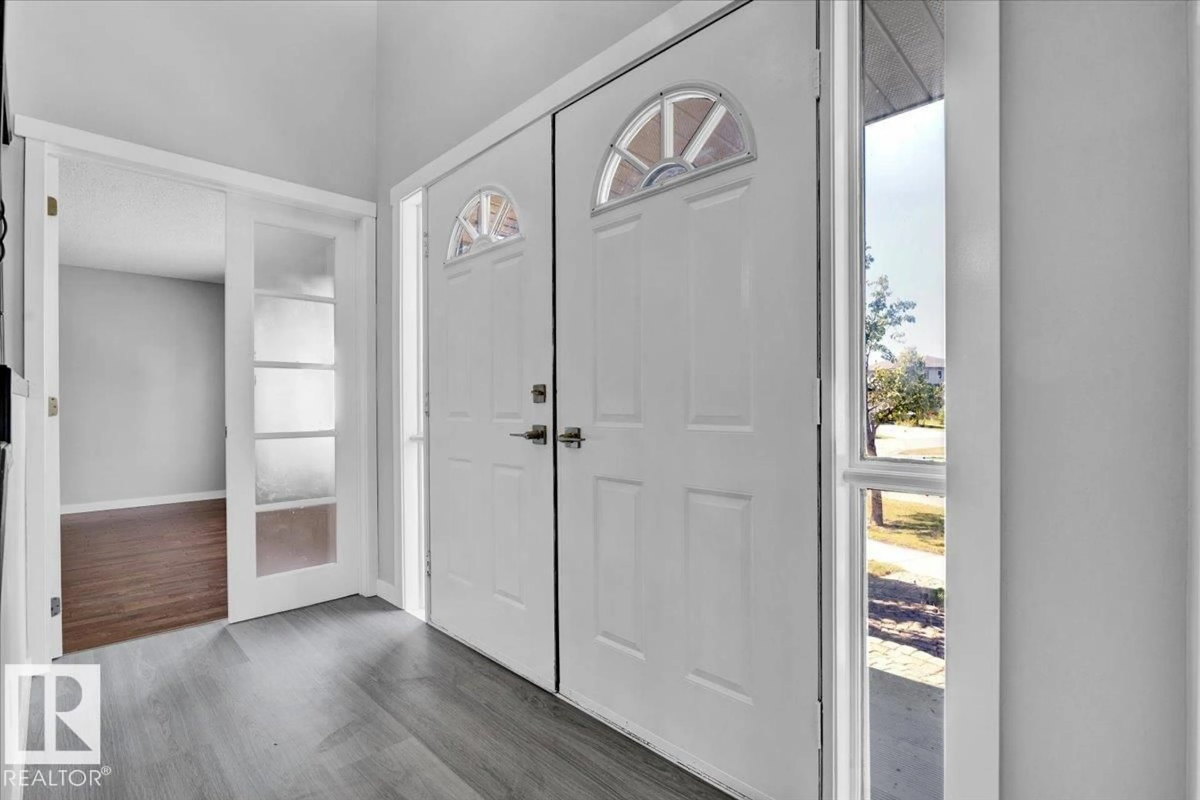 Indoor entryway for 12836 144 AV, Edmonton Alberta T6V1C7