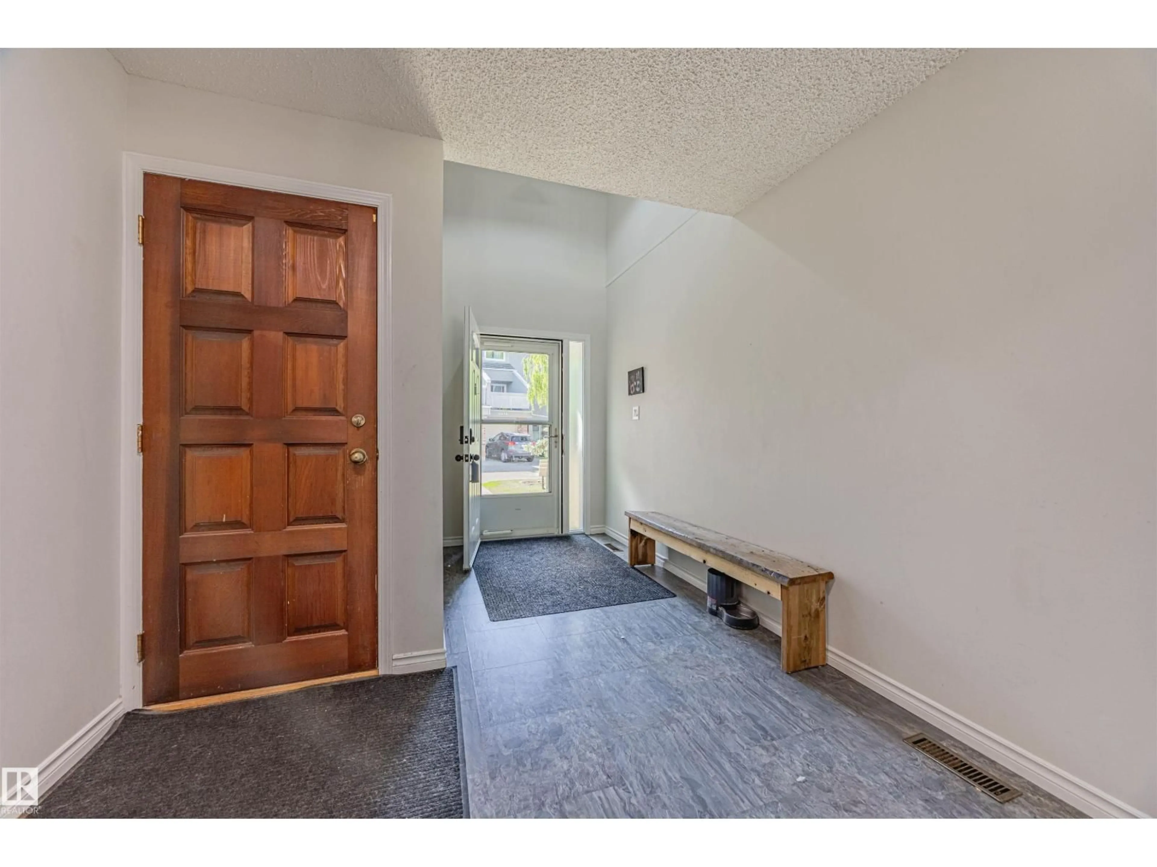Indoor entryway for NW - 3044 108 ST, Edmonton Alberta T6J3S6