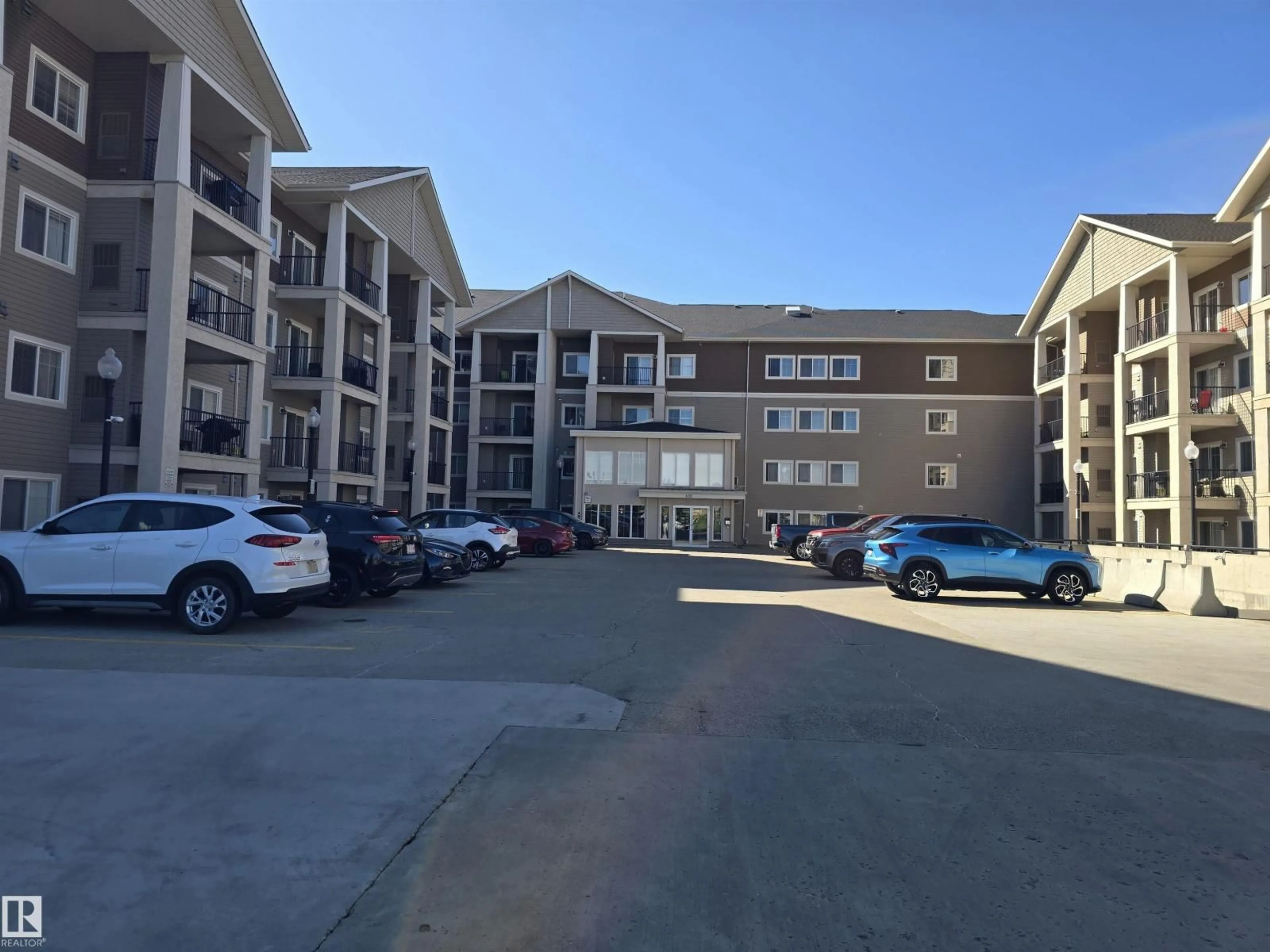 A pic from outside/outdoor area/front of a property/back of a property/a pic from drone, building for 425 105 WEST HAVEN DR, Leduc Alberta T9E0R9