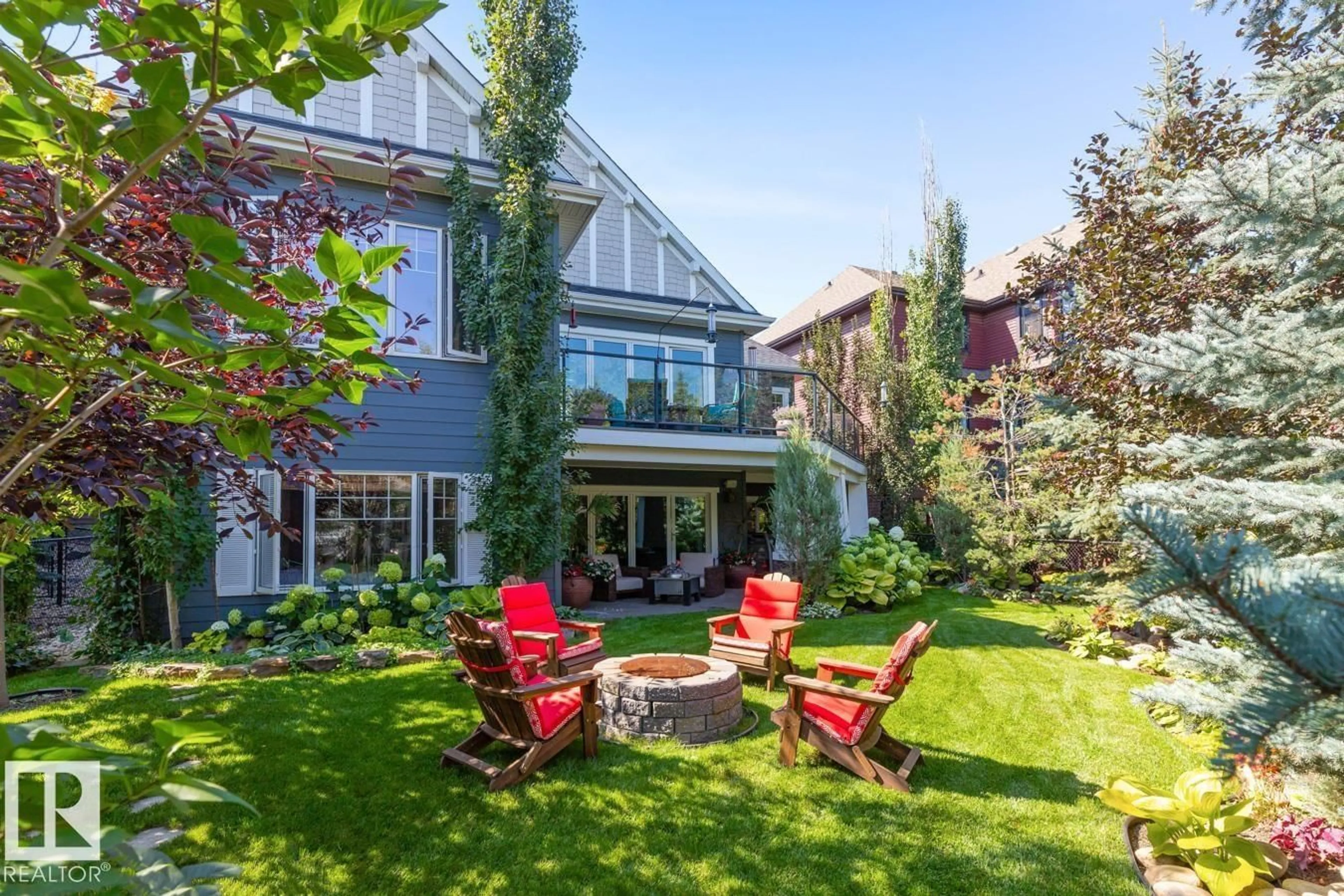 Patio, street for 4023 WHISPERING RIVER DR, Edmonton Alberta T6W0T5