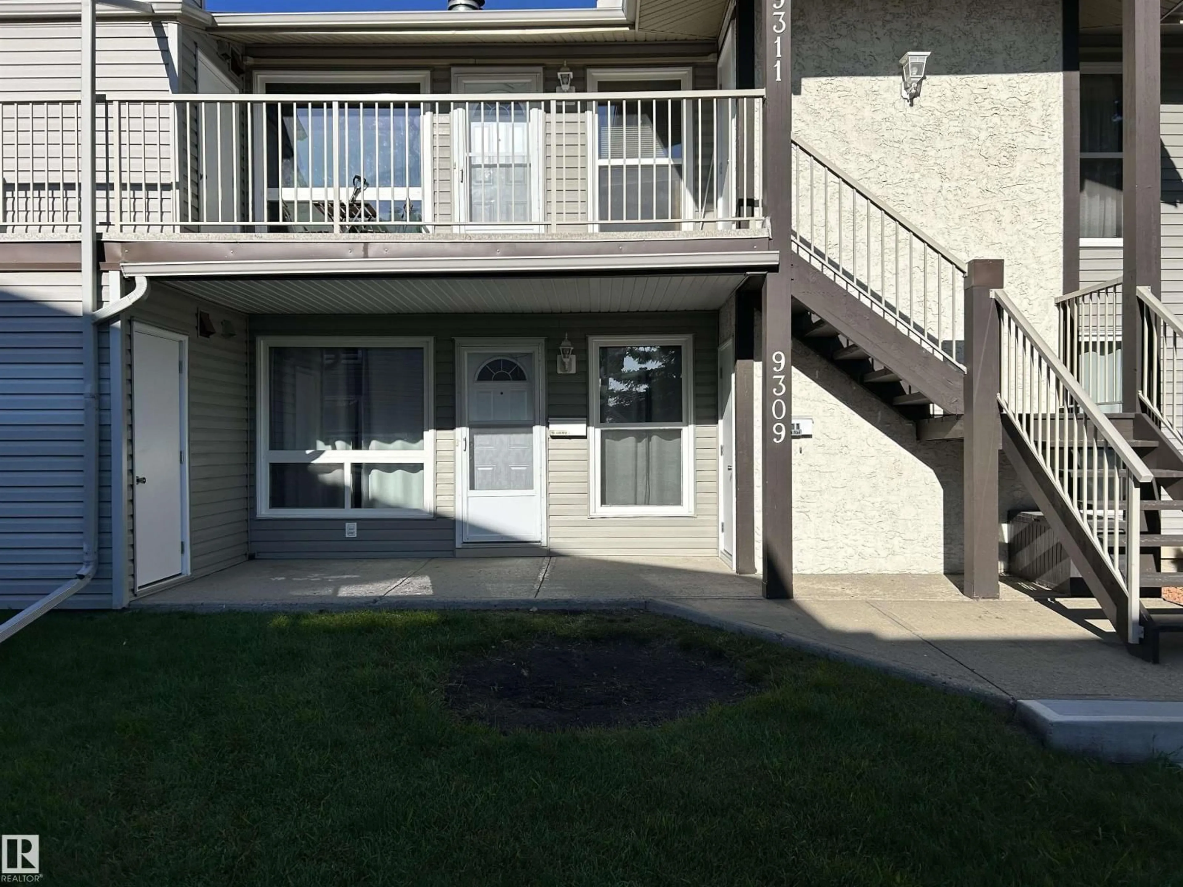 Patio, unknown for 9309 172 ST, Edmonton Alberta T5T3C3