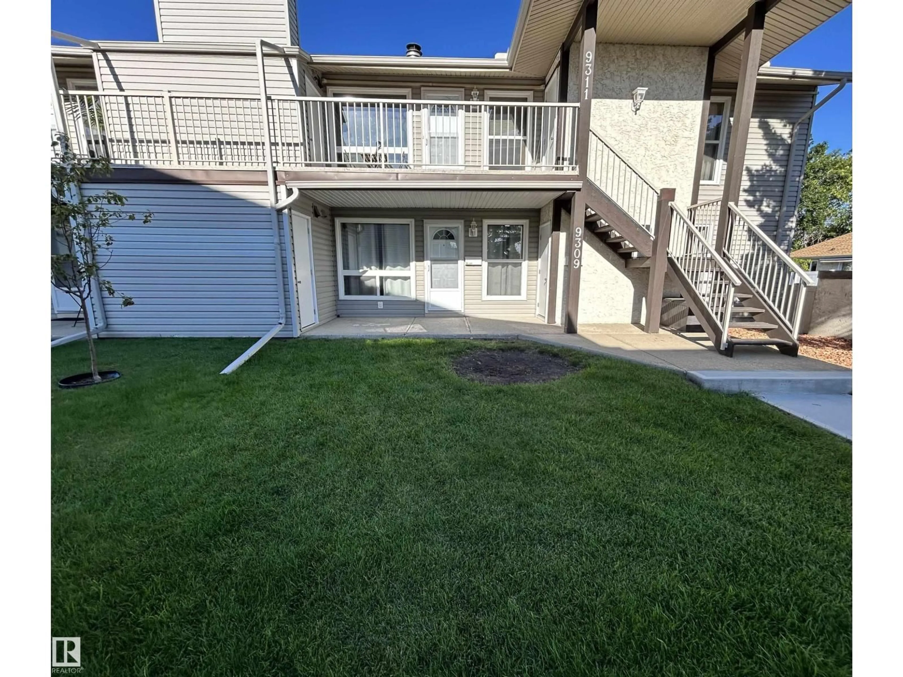 A pic from outside/outdoor area/front of a property/back of a property/a pic from drone, unknown for 9309 172 ST, Edmonton Alberta T5T3C3