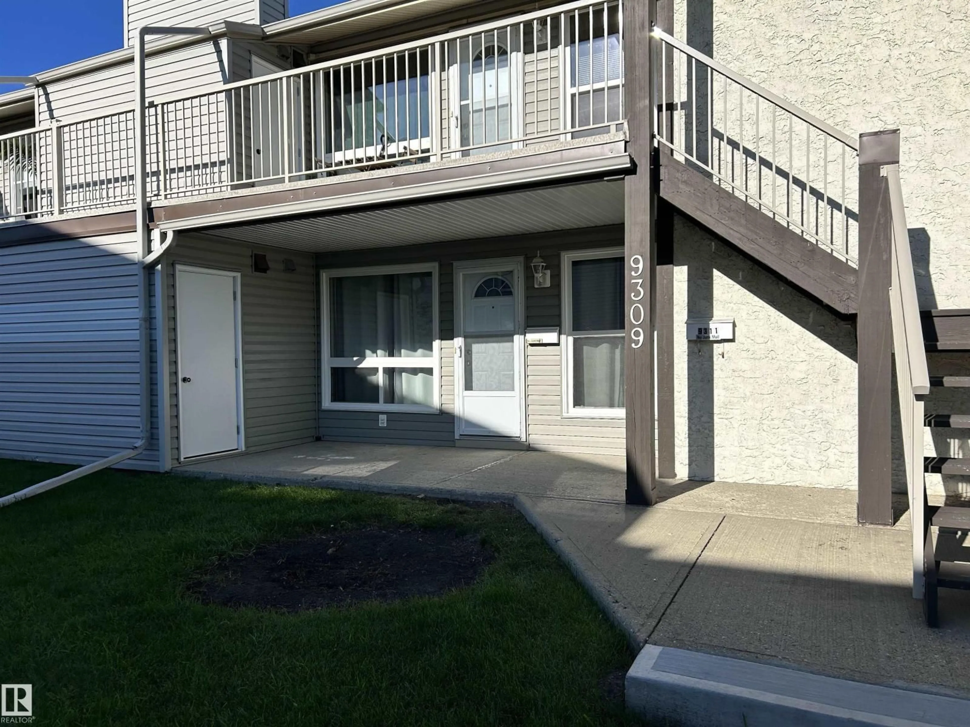 Patio, unknown for 9309 172 ST, Edmonton Alberta T5T3C3