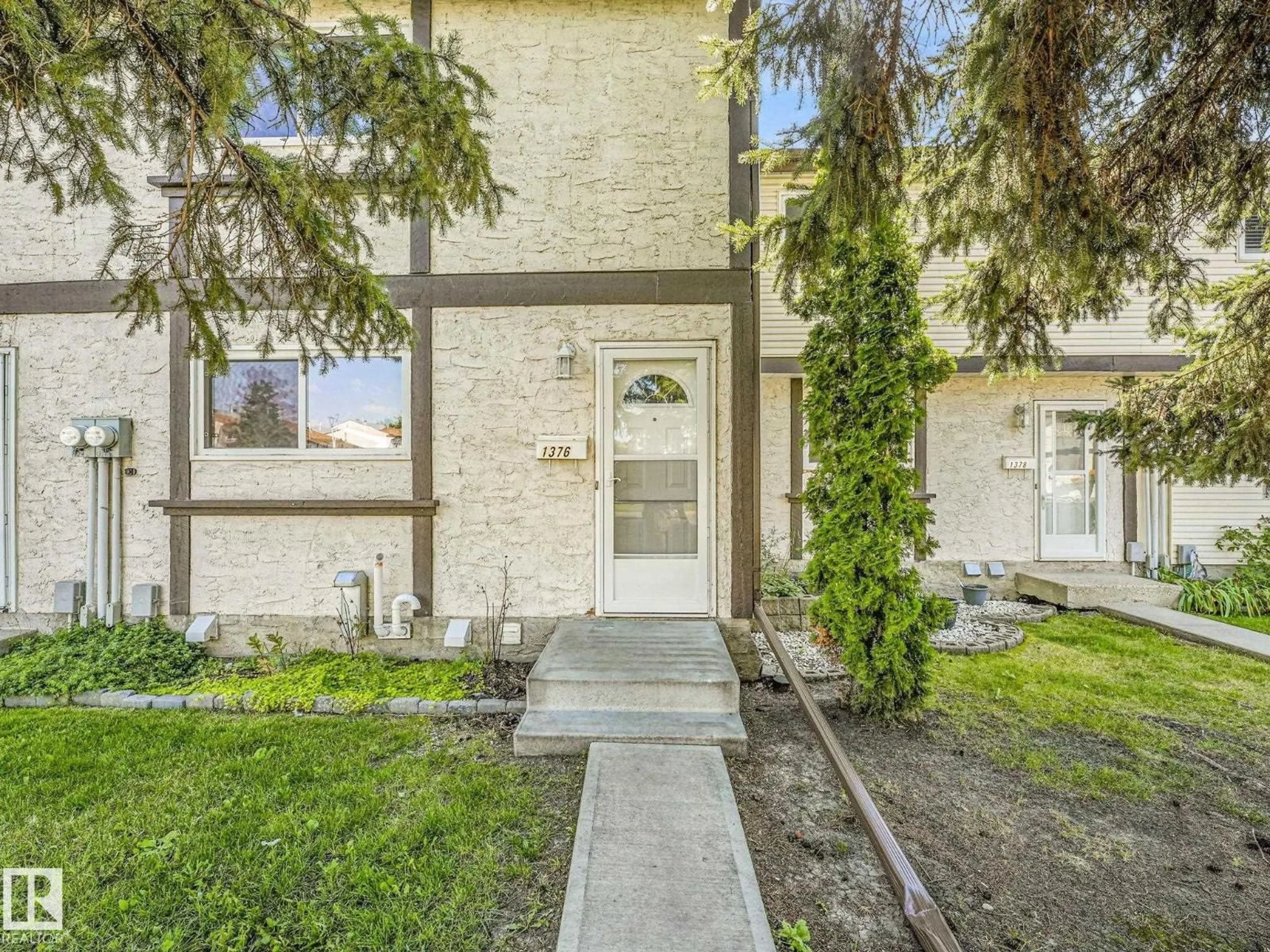 Unknown for 1376 LAKEWOOD RD, Edmonton Alberta T6K3P2