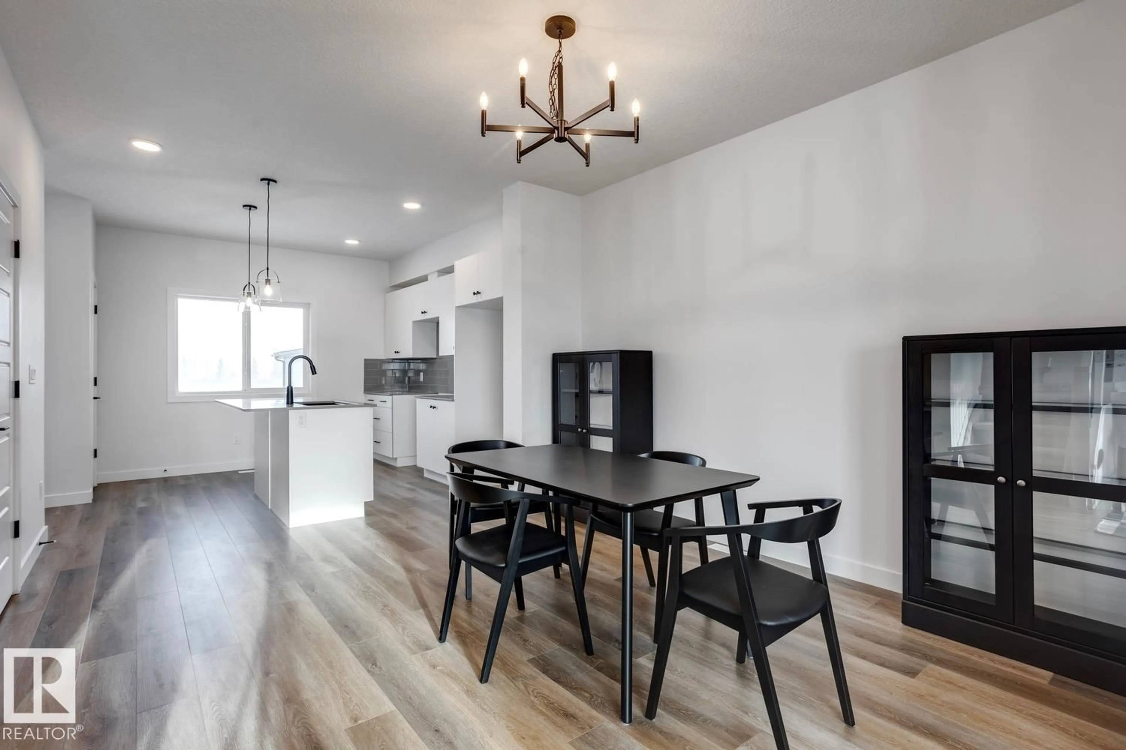 Open concept kitchen, unknown for 15 SERENO LN, Fort Saskatchewan Alberta T8L0Z9