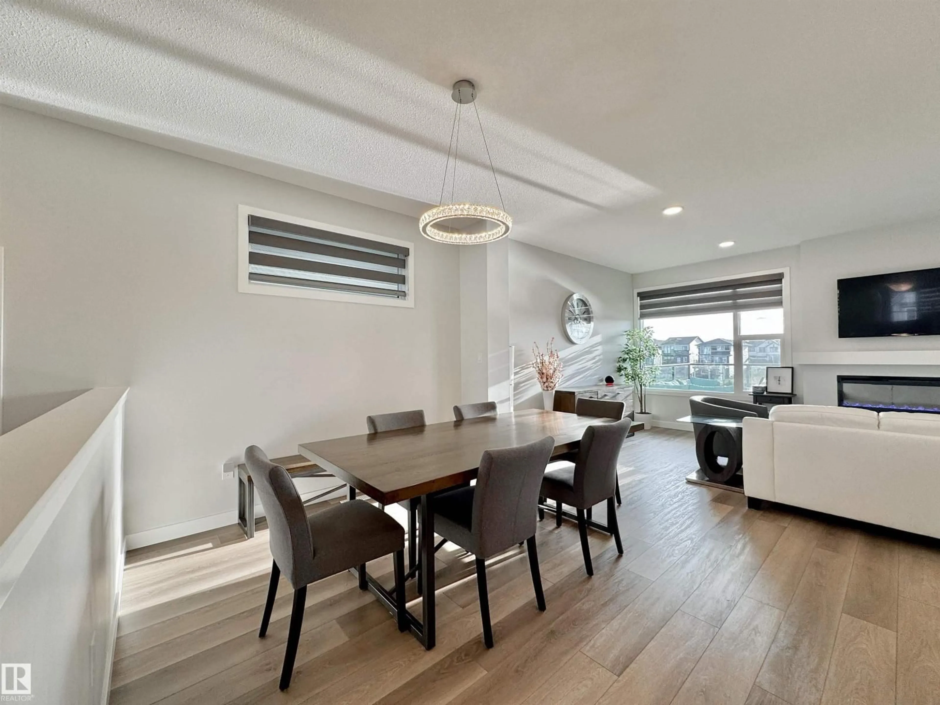 Dining room, wood/laminate floor for SW - 4322 HAWTHORN LANDING LD, Edmonton Alberta T6X2Y9