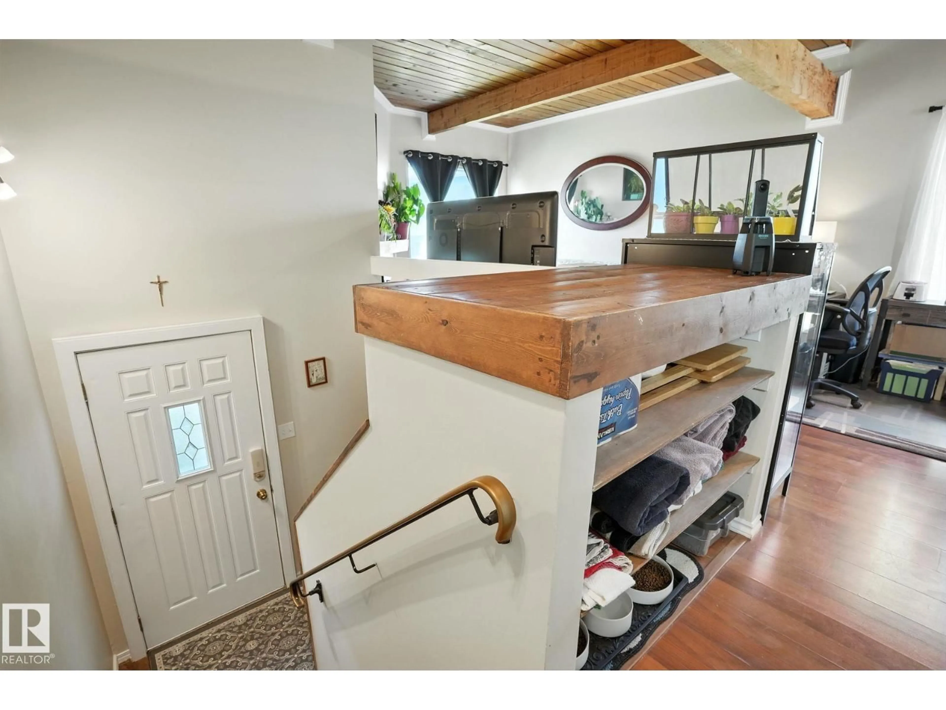 Open concept kitchen, unknown for 480 LEE RIDGE RD, Edmonton Alberta T6K2K3